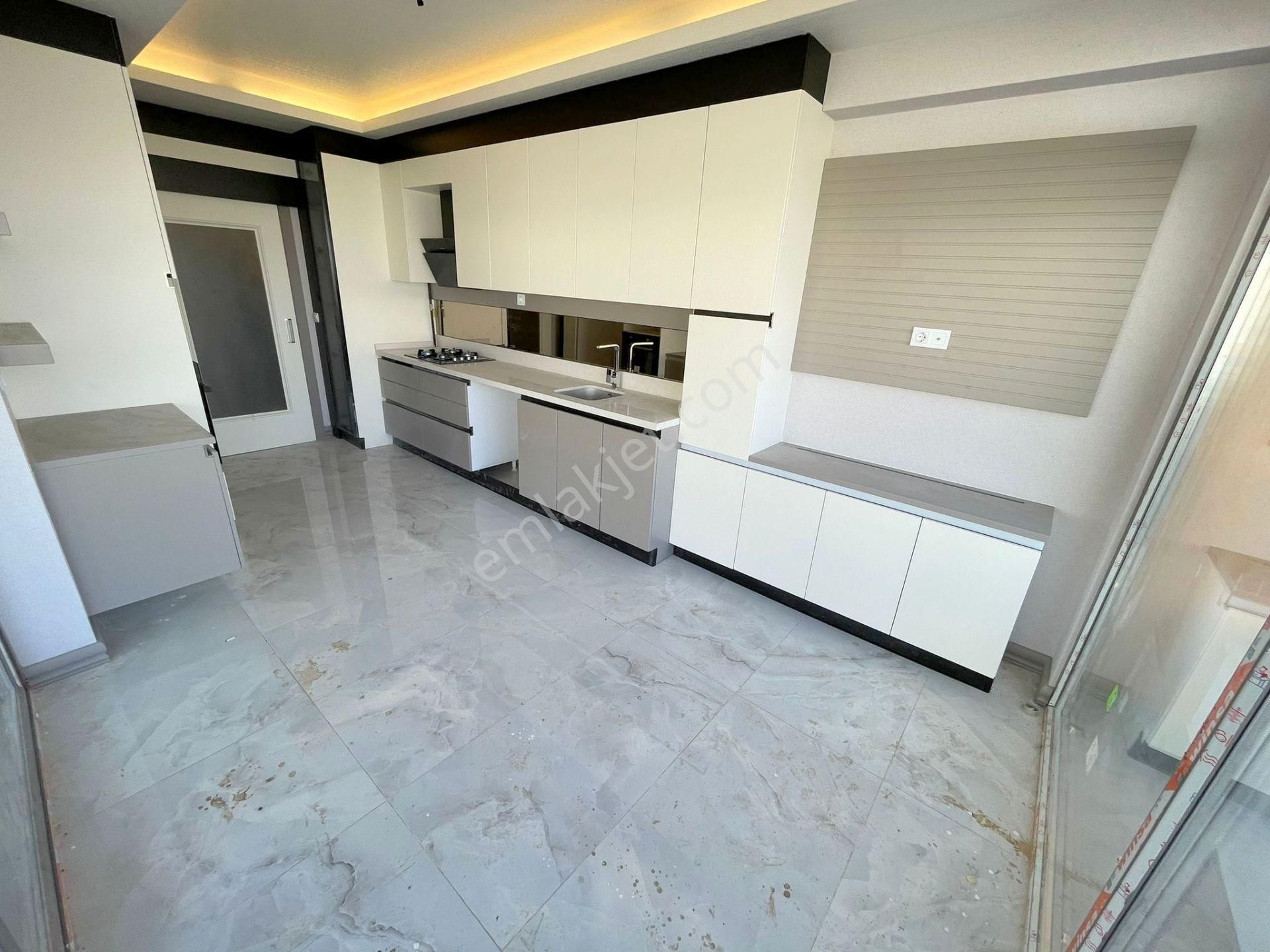 *emlak Küpü*hobi Bahçesi_geniş Peyzaj_kapalı Otopark_fırsat 4+1