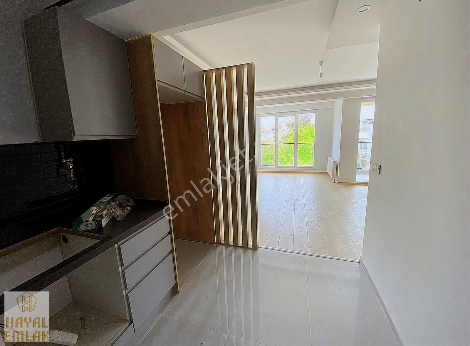 2+1 Satılık Merkezi Konumda Daire - Görsel 10