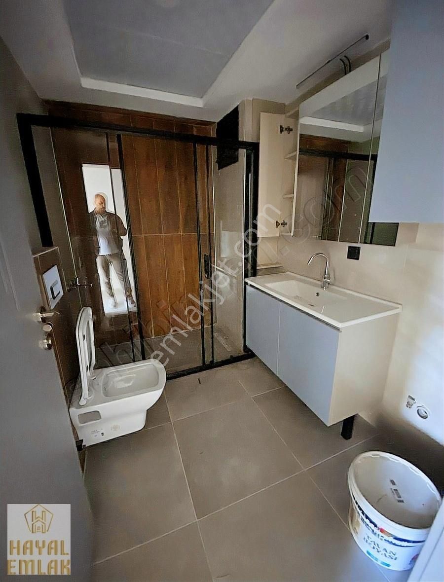 2+1 Satılık Merkezi Konumda Daire - Görsel 5