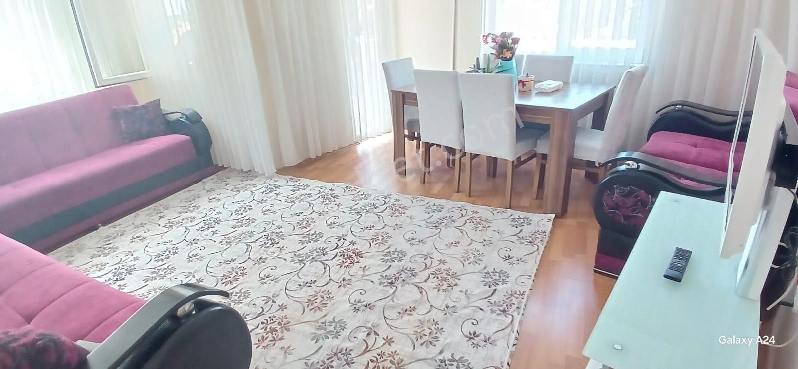 Ana Cadde Üzerinde Katta Ayrı Mutfak 2+1 Daire
