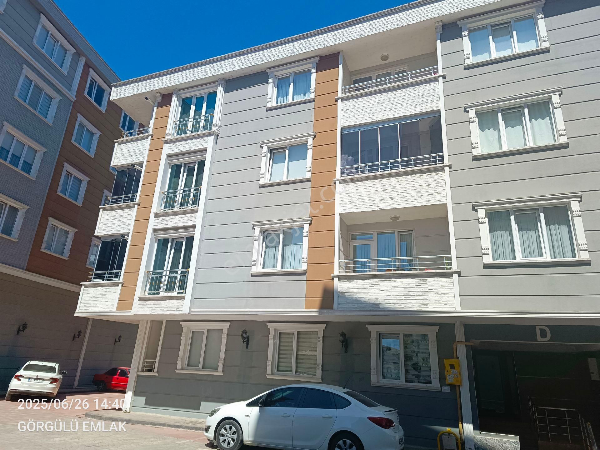 Görgülü Emlaktan Satılık 3+1 Daire Site İçi