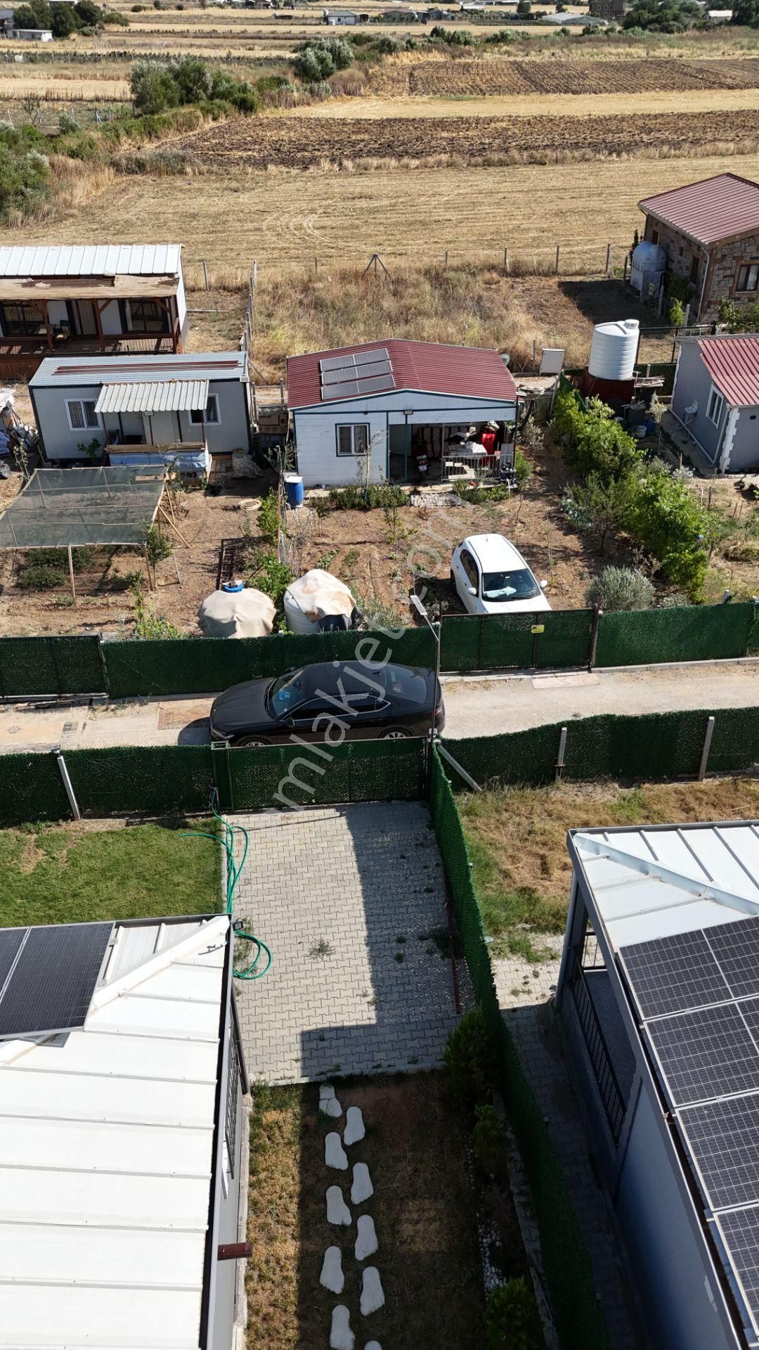 İzmir Develide Satılık Tapulu 240 M2 Bahçe 1+1 42 M2 Müstakil Ev - Görsel 25