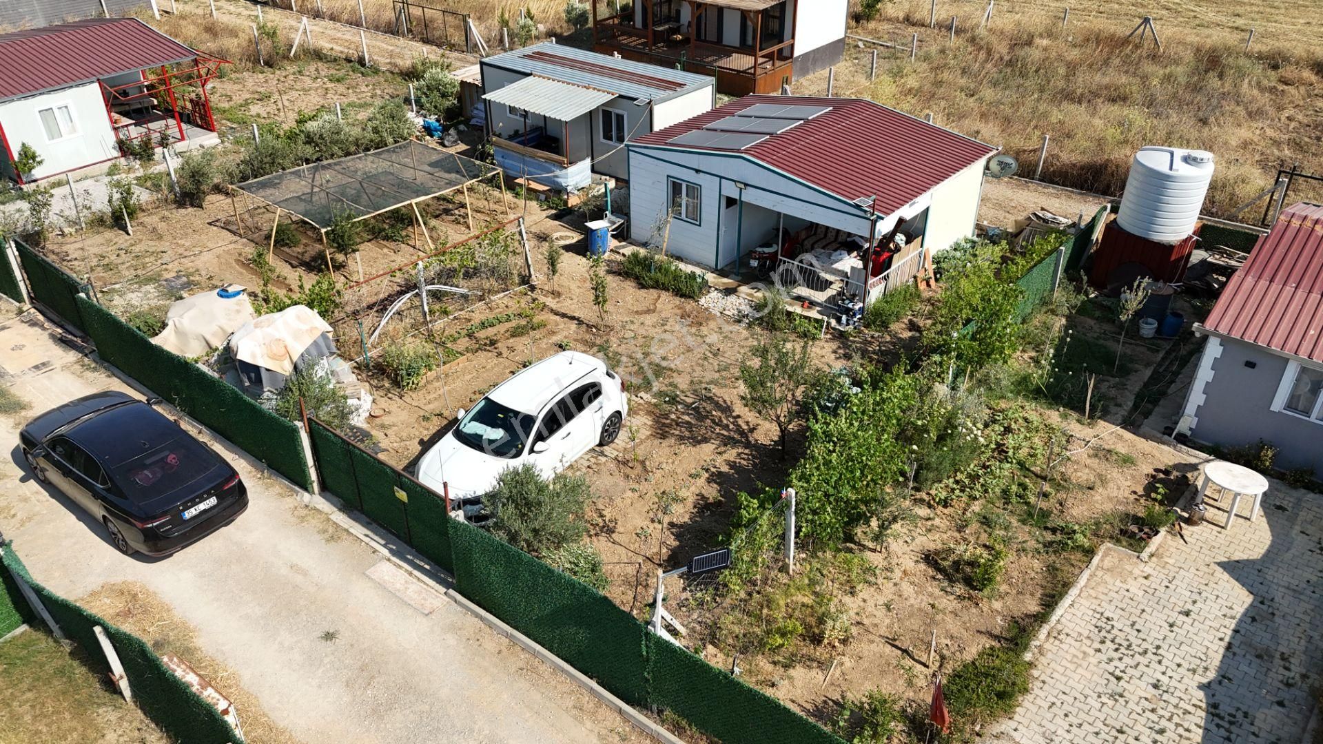 İzmir Develide Satılık Tapulu 240 M2 Bahçe 1+1 42 M2 Müstakil Ev - Görsel 3