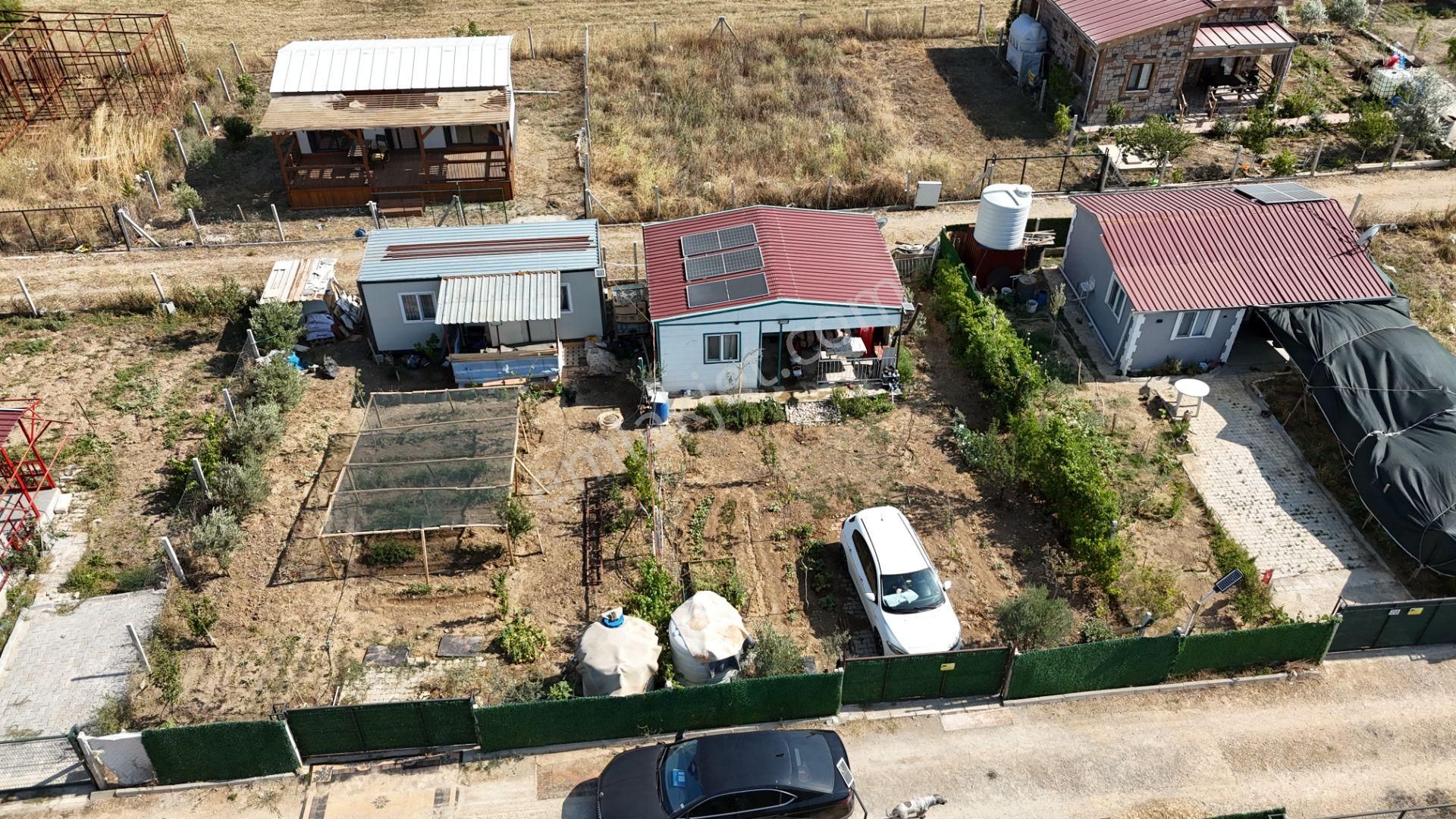 İzmir Develide Satılık Tapulu 240 M2 Bahçe 1+1 42 M2 Müstakil Ev - Görsel 4