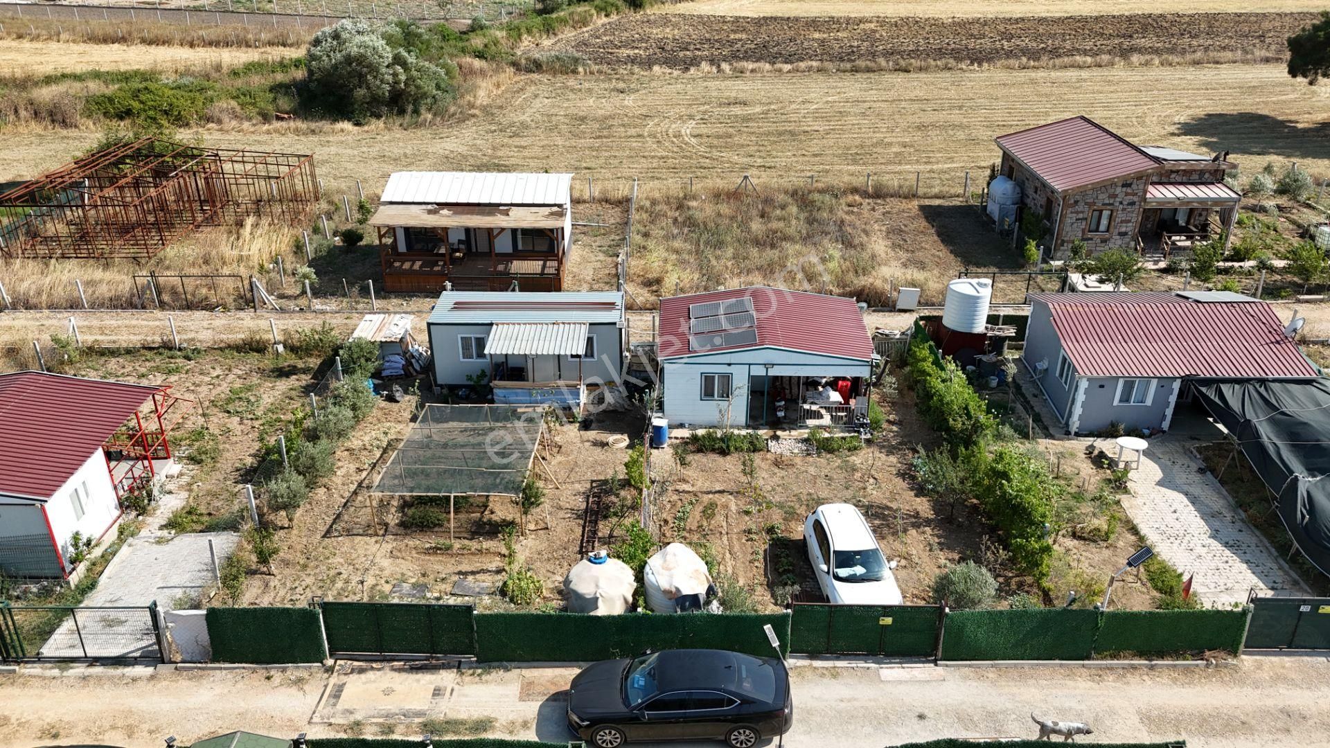 İzmir Develide Satılık Tapulu 240 M2 Bahçe 1+1 42 M2 Müstakil Ev - Görsel 5