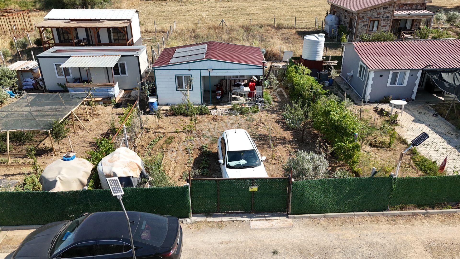 İzmir Develide Satılık Tapulu 240 M2 Bahçe 1+1 42 M2 Müstakil Ev - Görsel 11