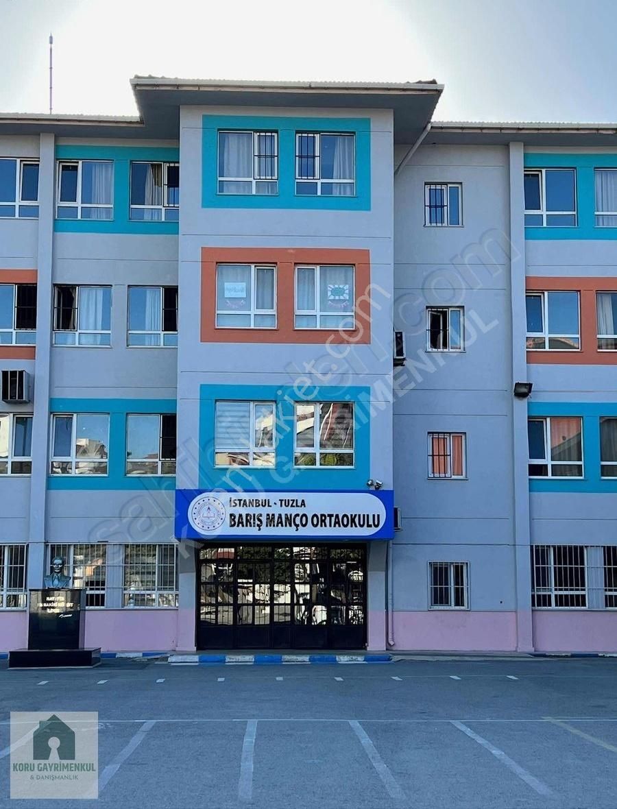 Koru Emlak'tan Geniş 2+1 Daire Daire İskanlı 3. Kat Otoparklı