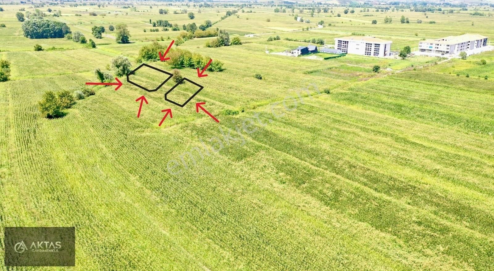 Söğütlü Camicedit 0.90 Emsal 3 Kat Ticari Konut İmarlı 930 M2