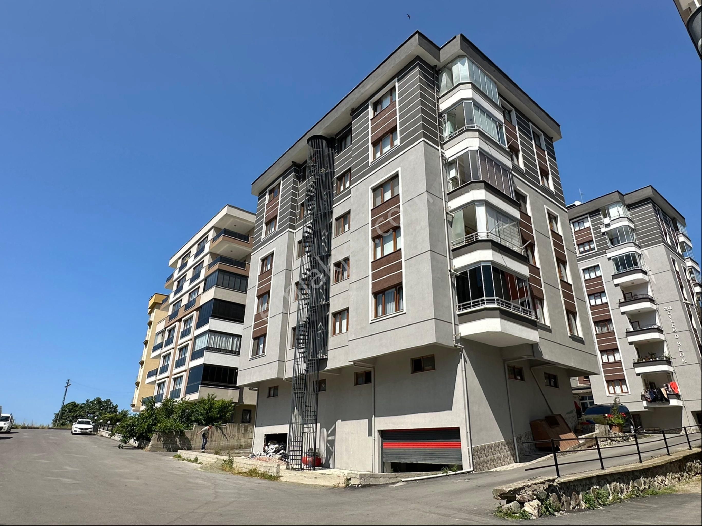 1 Nolu Beşirlide 24 Evler Sitesinde Satılık 3+1 Daire