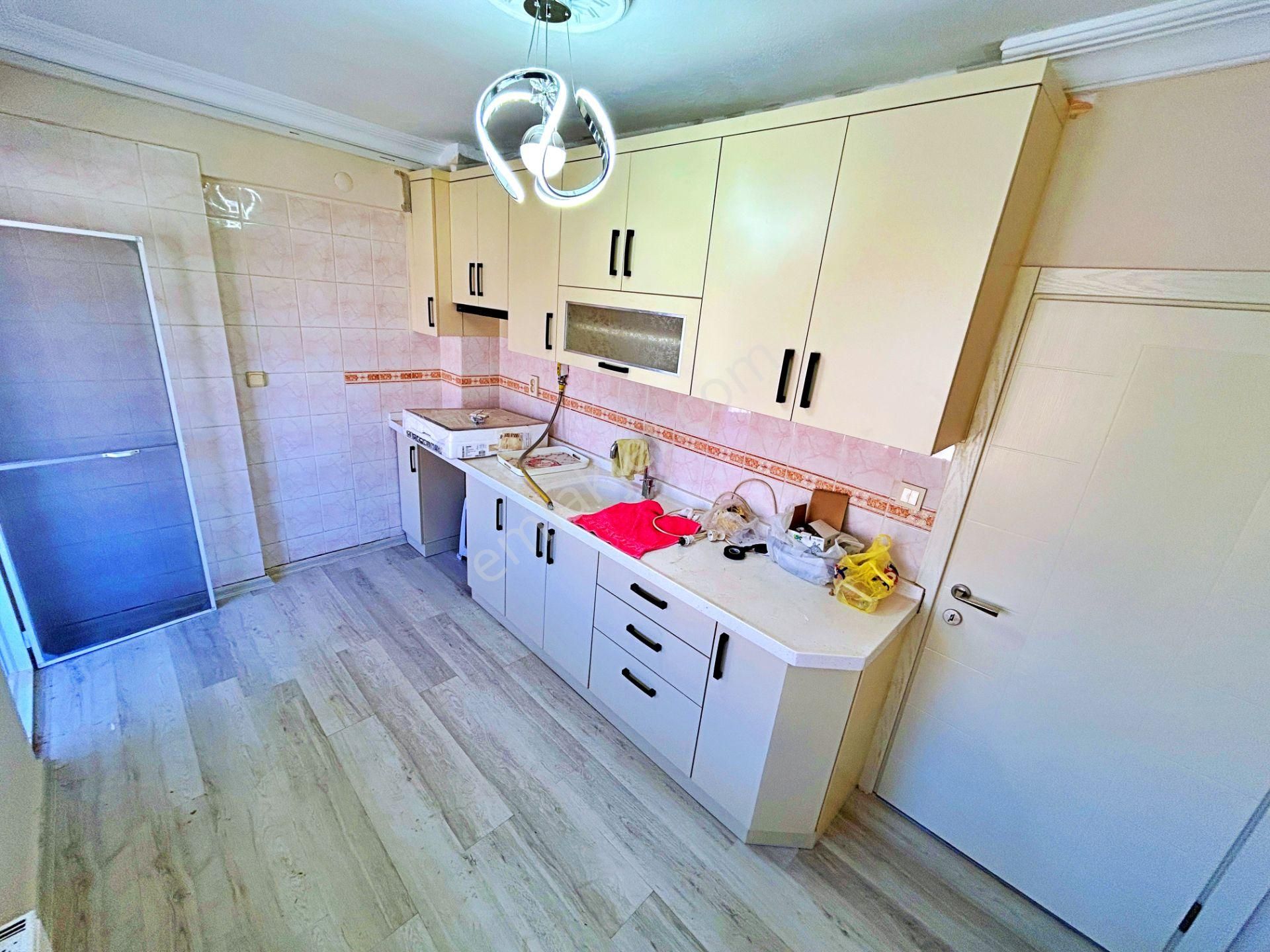 ❇️gültaş Emlaktan Akçay Merkezde Satılık Şahane Konumlu 3+1 Daire