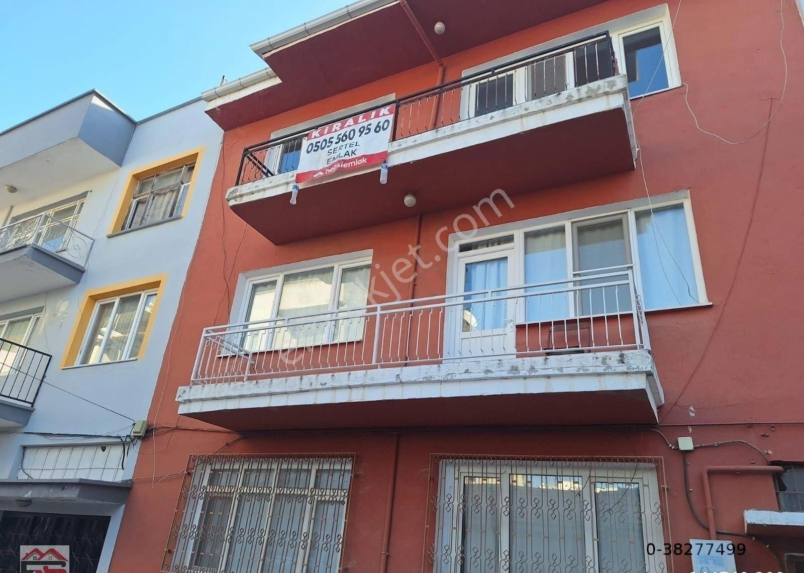 Akhisar Reşat Bey Fahri Sertel Emlaktan Kiralık 3+1 Daire