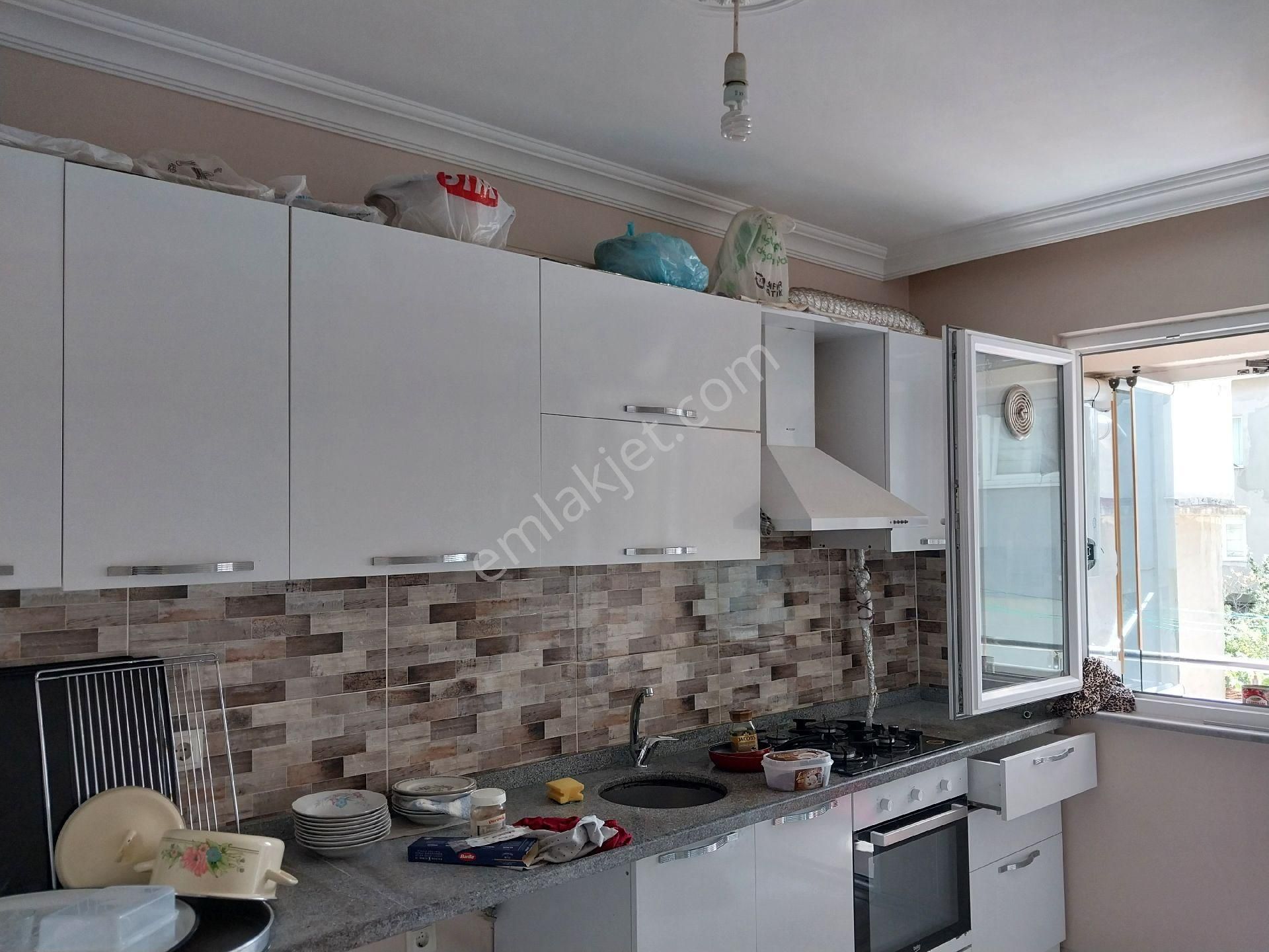 Tekirdağ Süleymanpaşa Gayrimenkulden Kiralık Daire Çiftlik Önü Mah 2+1 2ci Kat Asansörlü