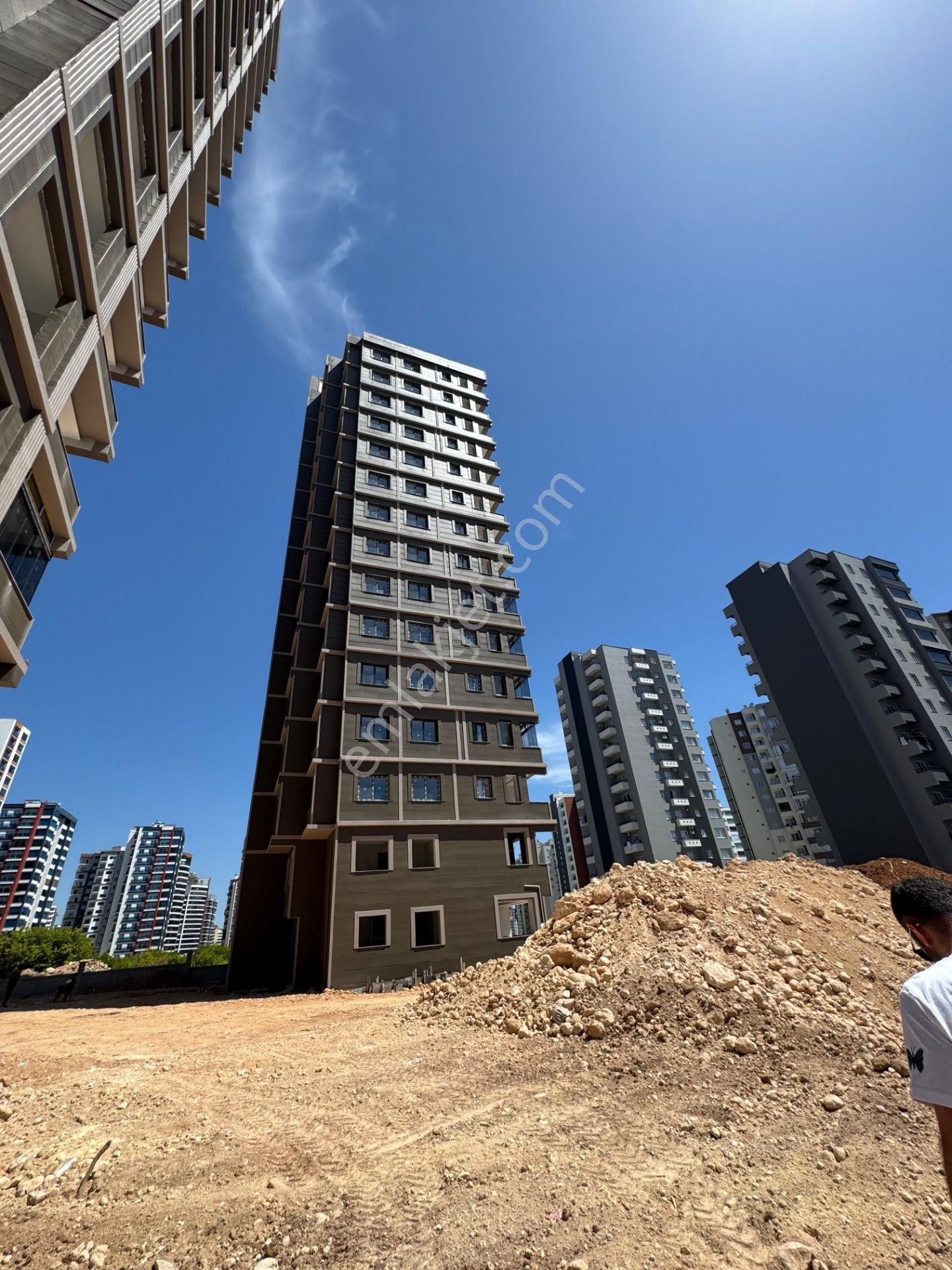 Acar Group İnşaat' Tan Akdeniz Mh.havuzlu Site İçerisinde 3+1 Bağımsız Mutfak Satılık Daire