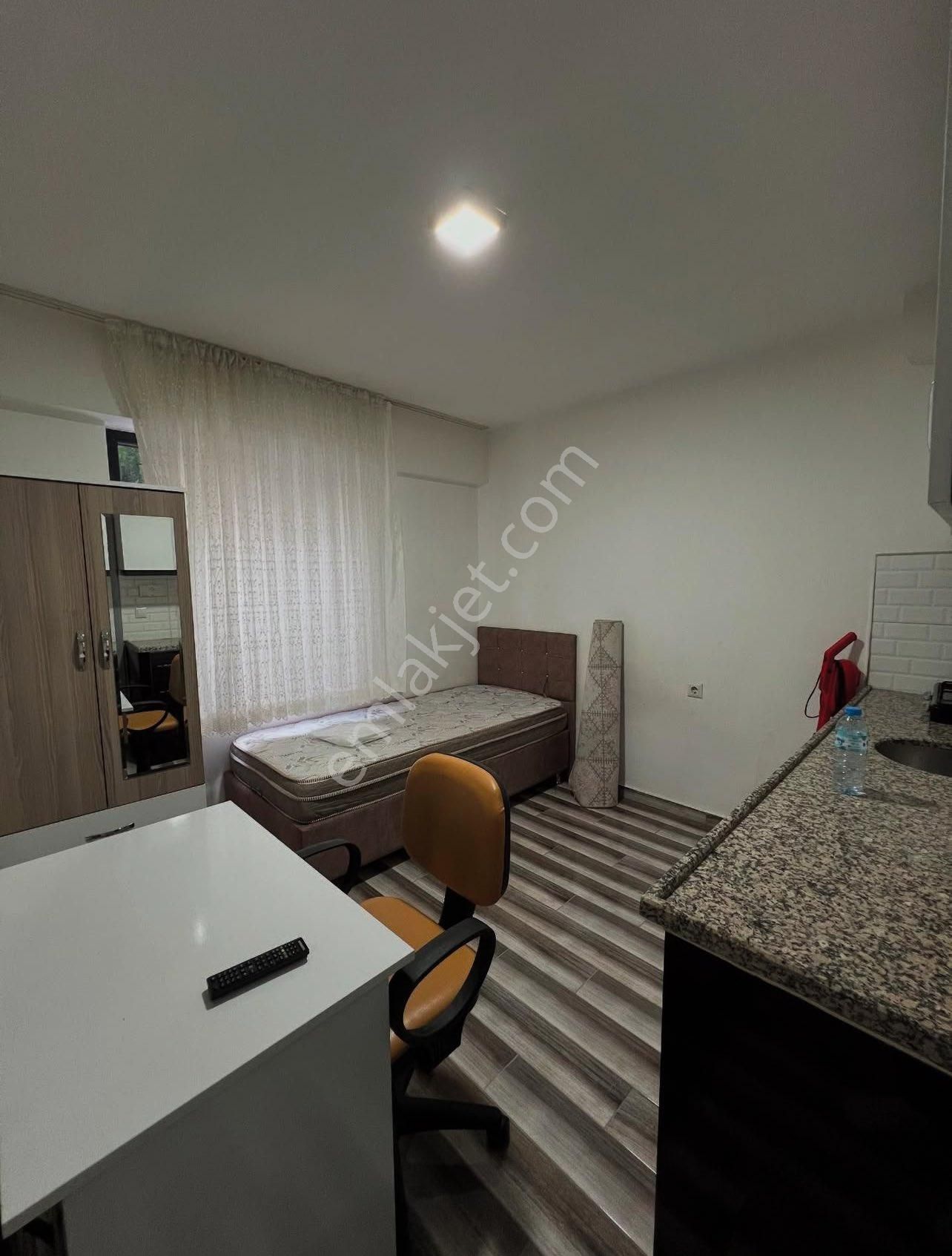 Adliye Üstü Kiralık 1+0 Bahçe Kat Apart - 7.000₺