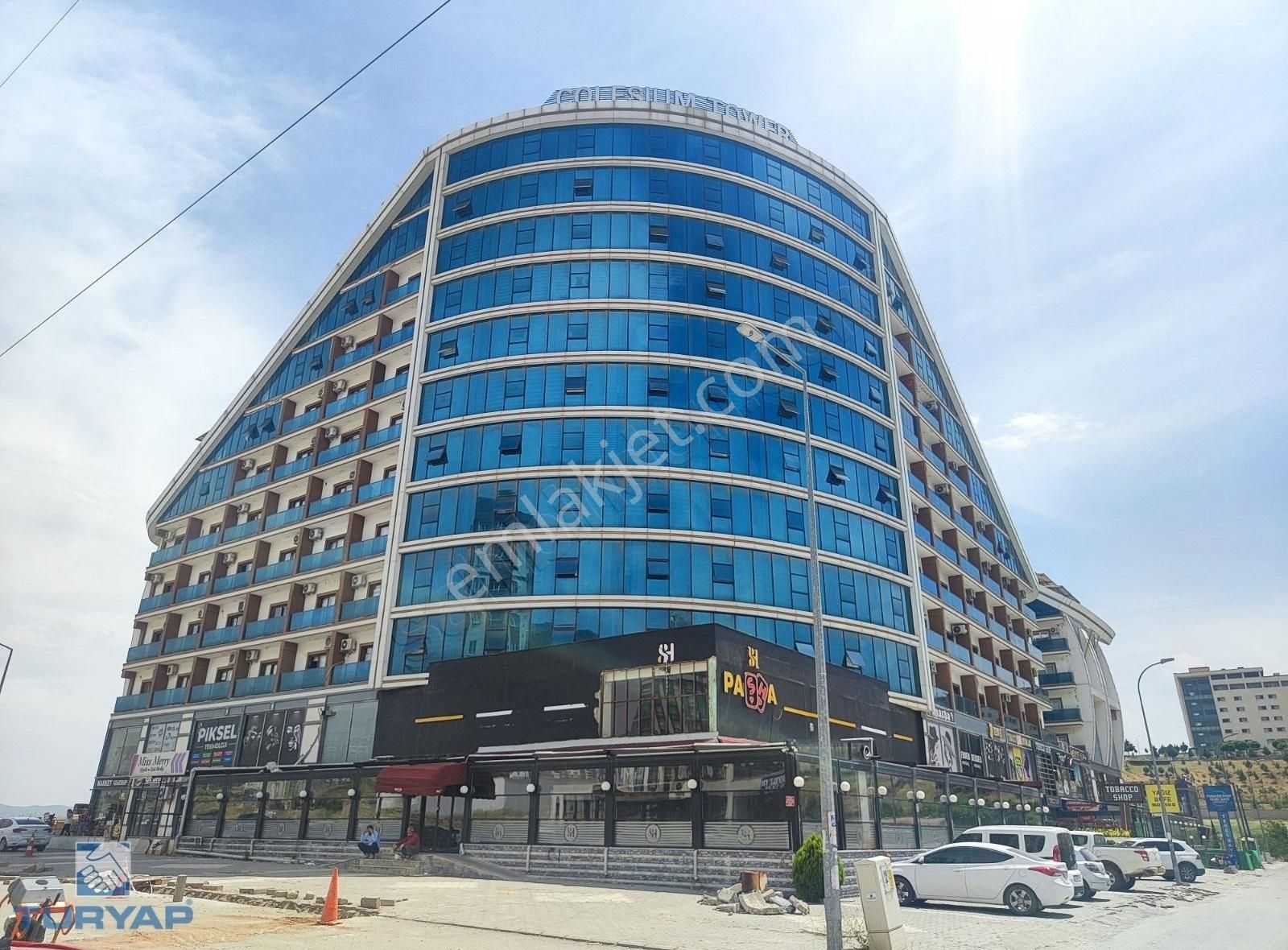 Binevler Turyaptan Colesium Da Teraslı 2+0 Eşyalı Kiralık Daire