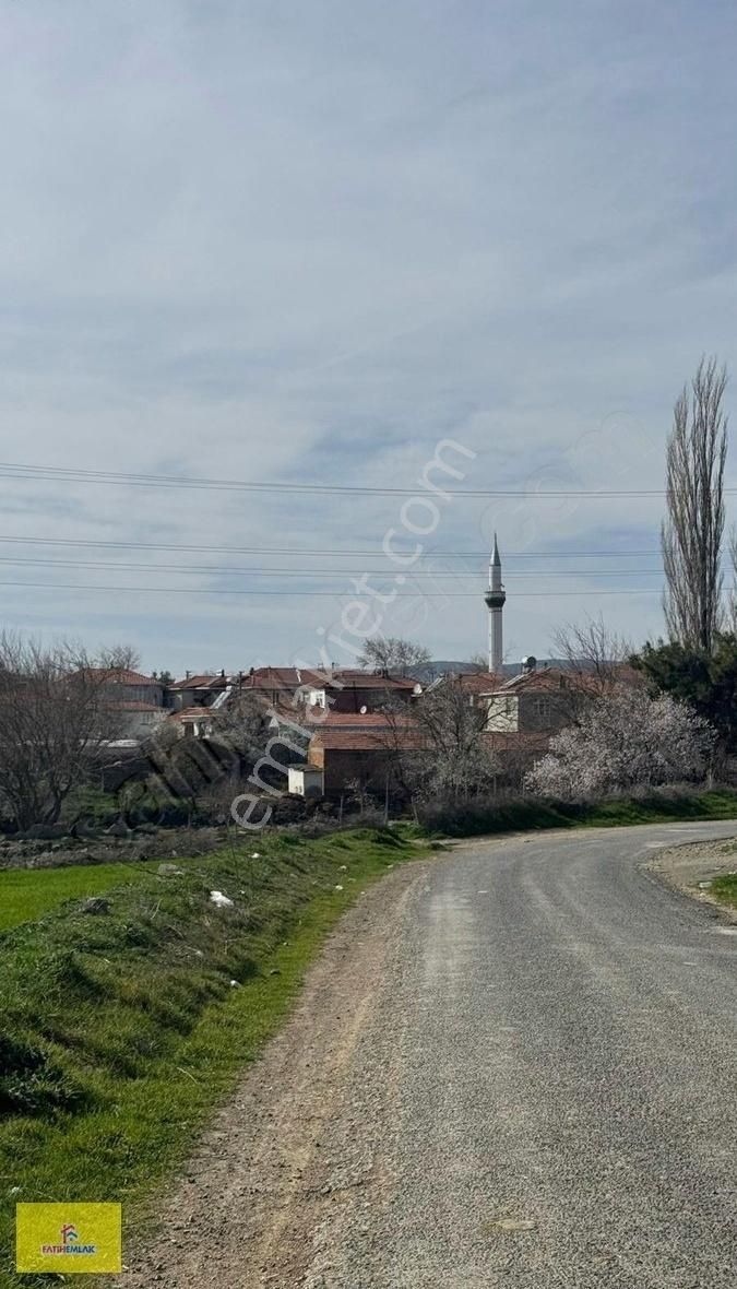 Gelibolu Bayramiçde 768 M2 Köy İç İmarlı Araç Takası Mümkün