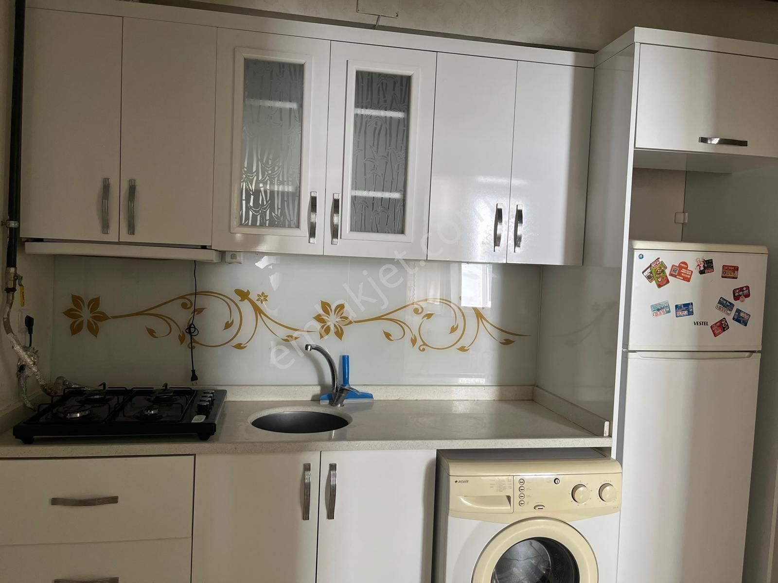 Kiralık Binevler Rasaf Yoluna Yürüme Mesafesinde 1+1 Ara Kat