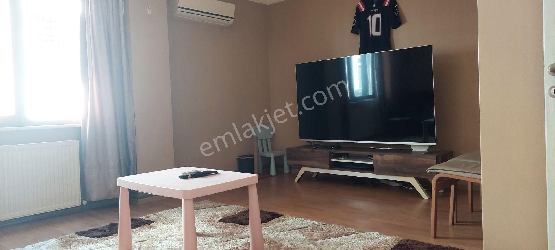 Maltepe 12 Yıllık Daire Full-eşyalı 2+1 Ayrı Mutfaklı Asansörlü