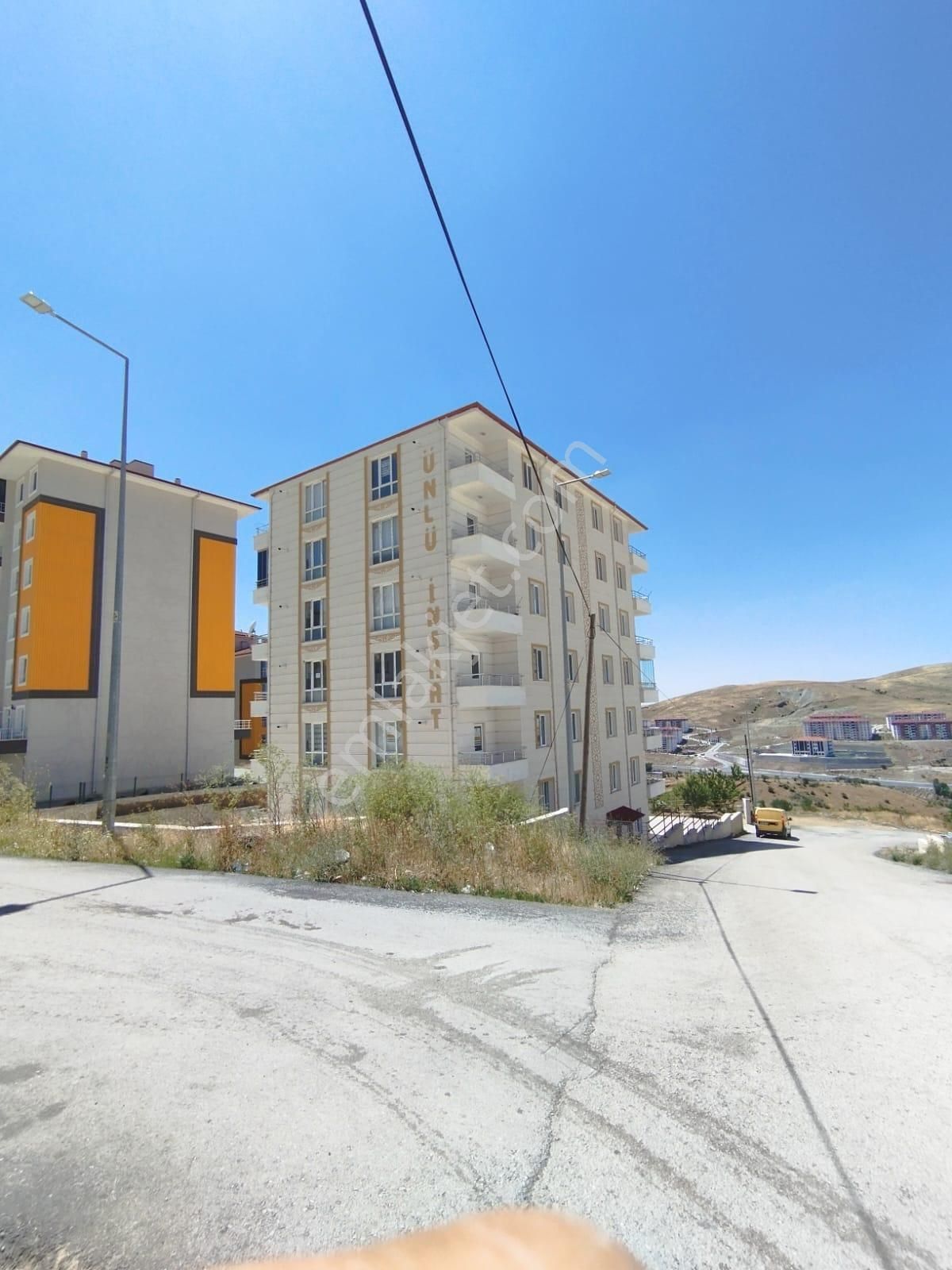 Çankaya Emlaktan Eşyalı Kiralık 2+1 Daire