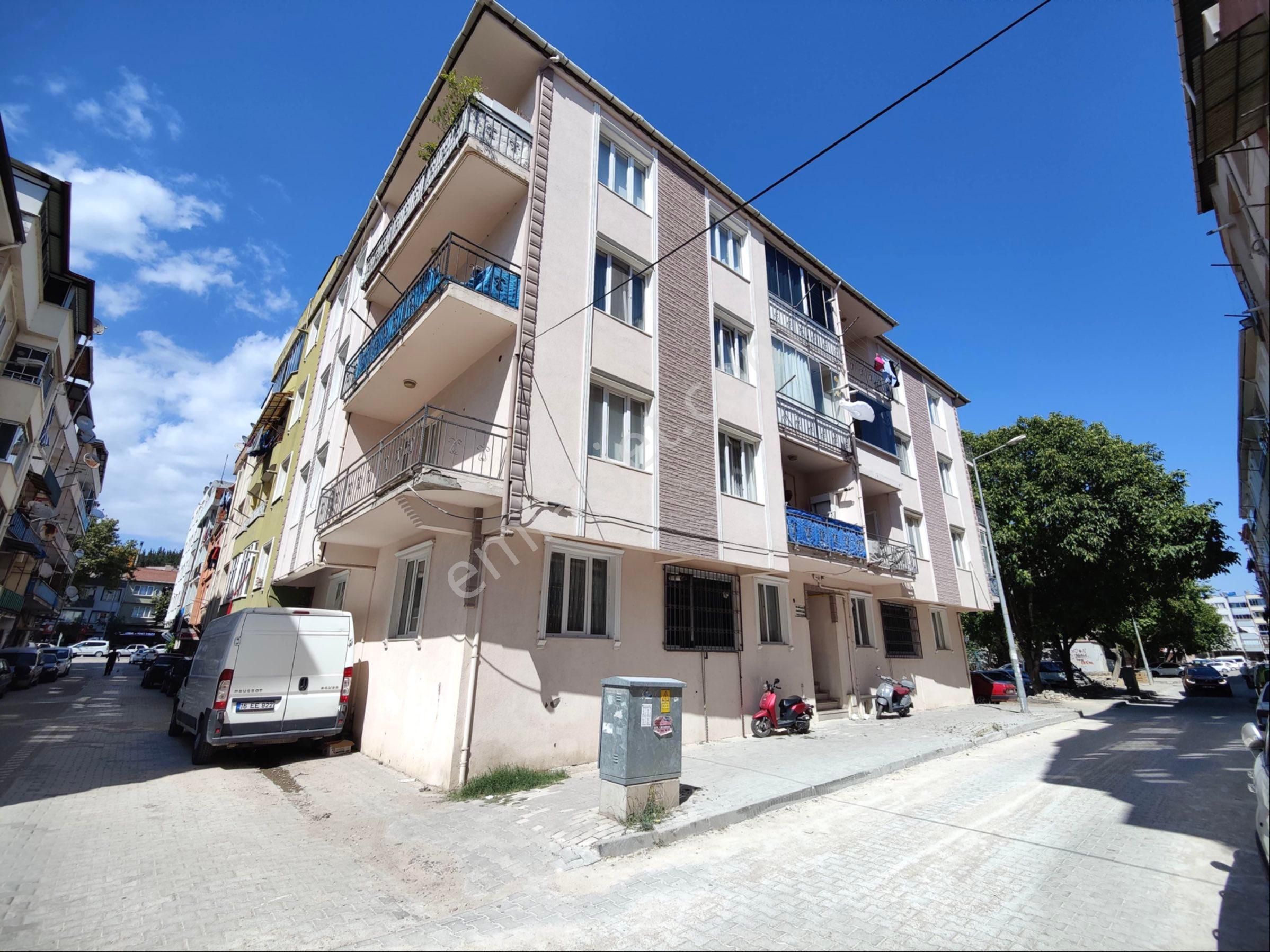 Vb Gayrimenkul Hamidiye Mahallesinde Arakat 3+1 Satılık Daire