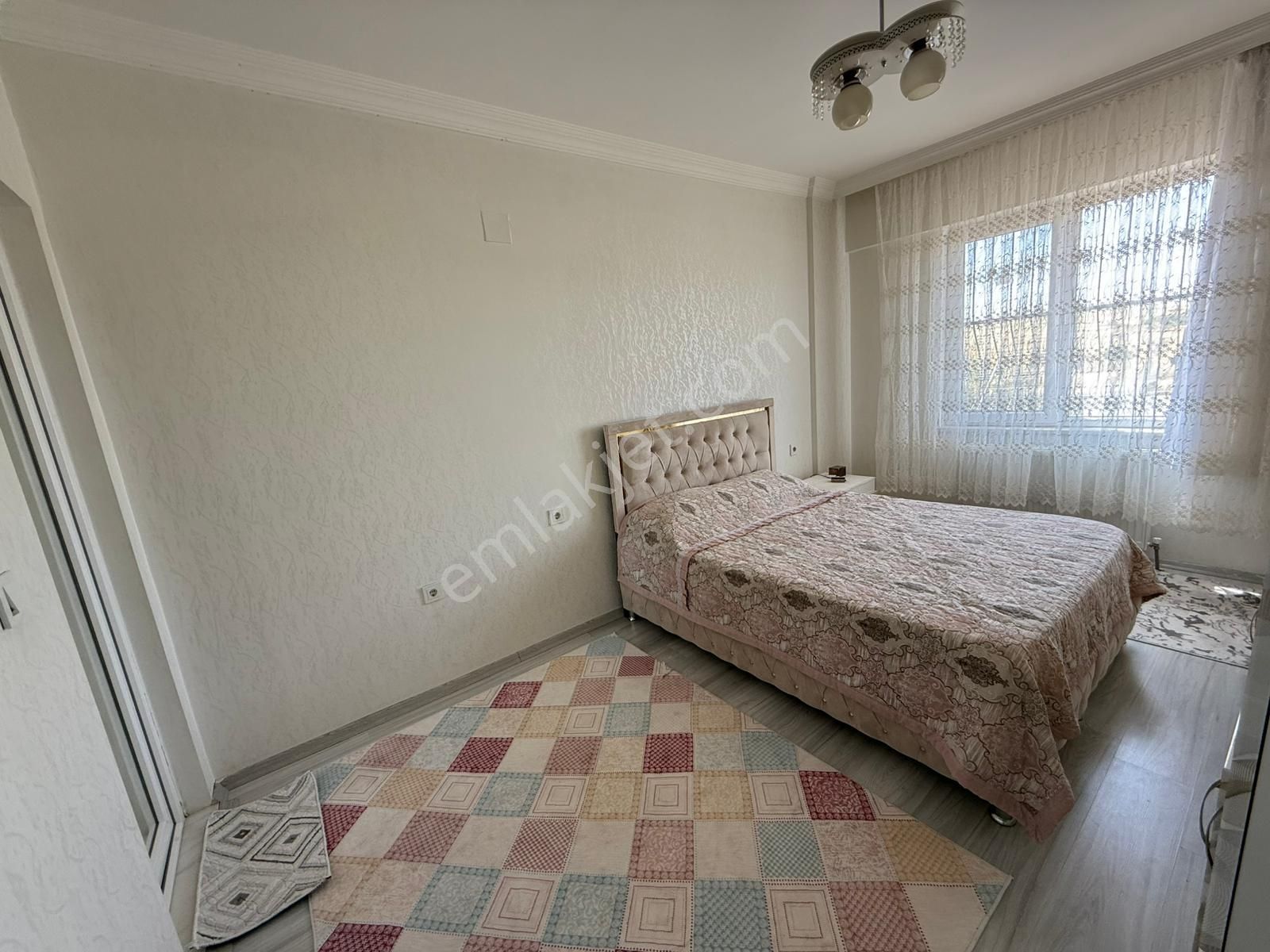 Delen Gayrimenkul'den Beykent 2. Etapta Satılık 3+1 Daire