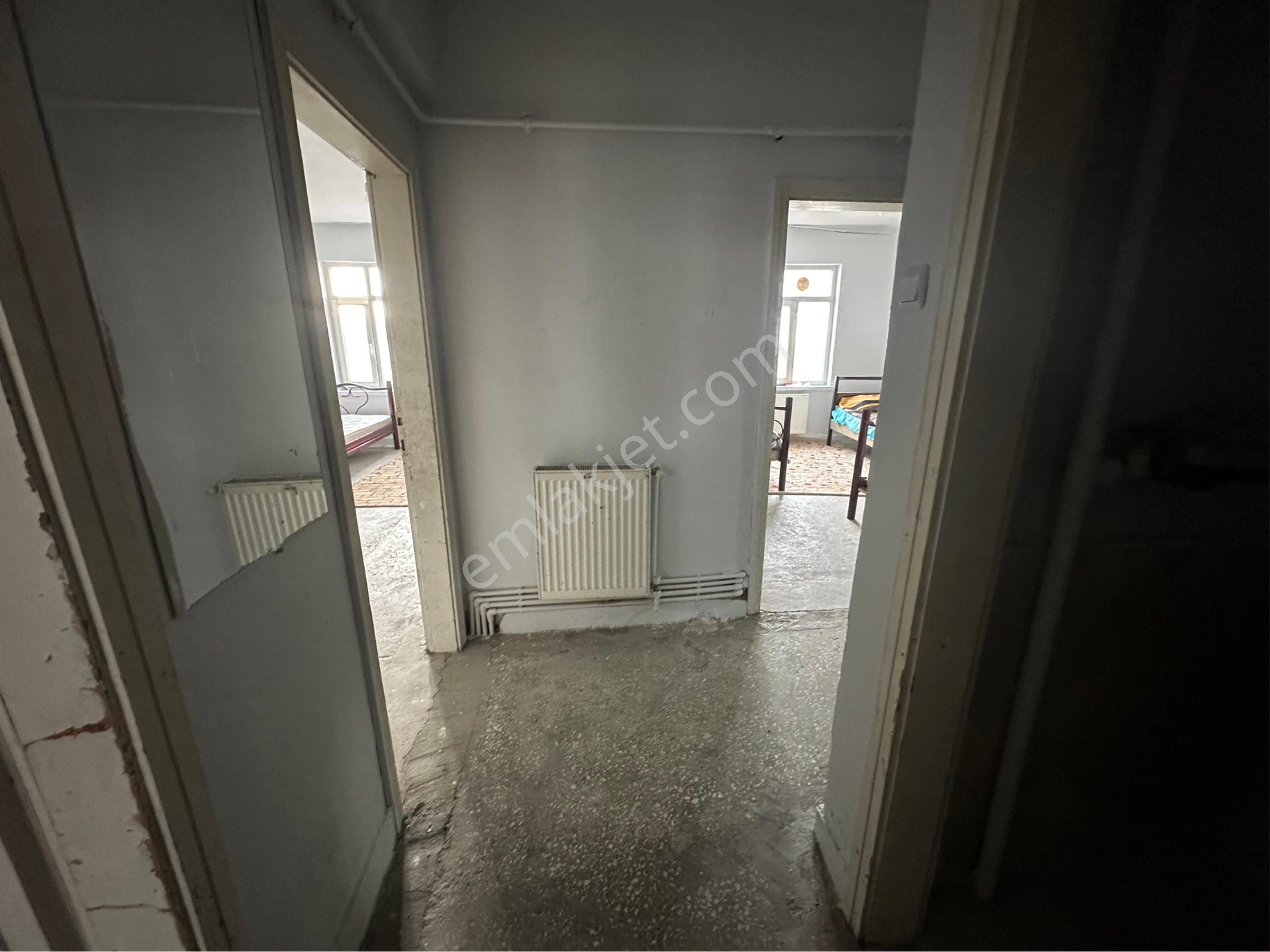 Elazığ Merkezde Anacaddede Satılık Bina - Görsel 15