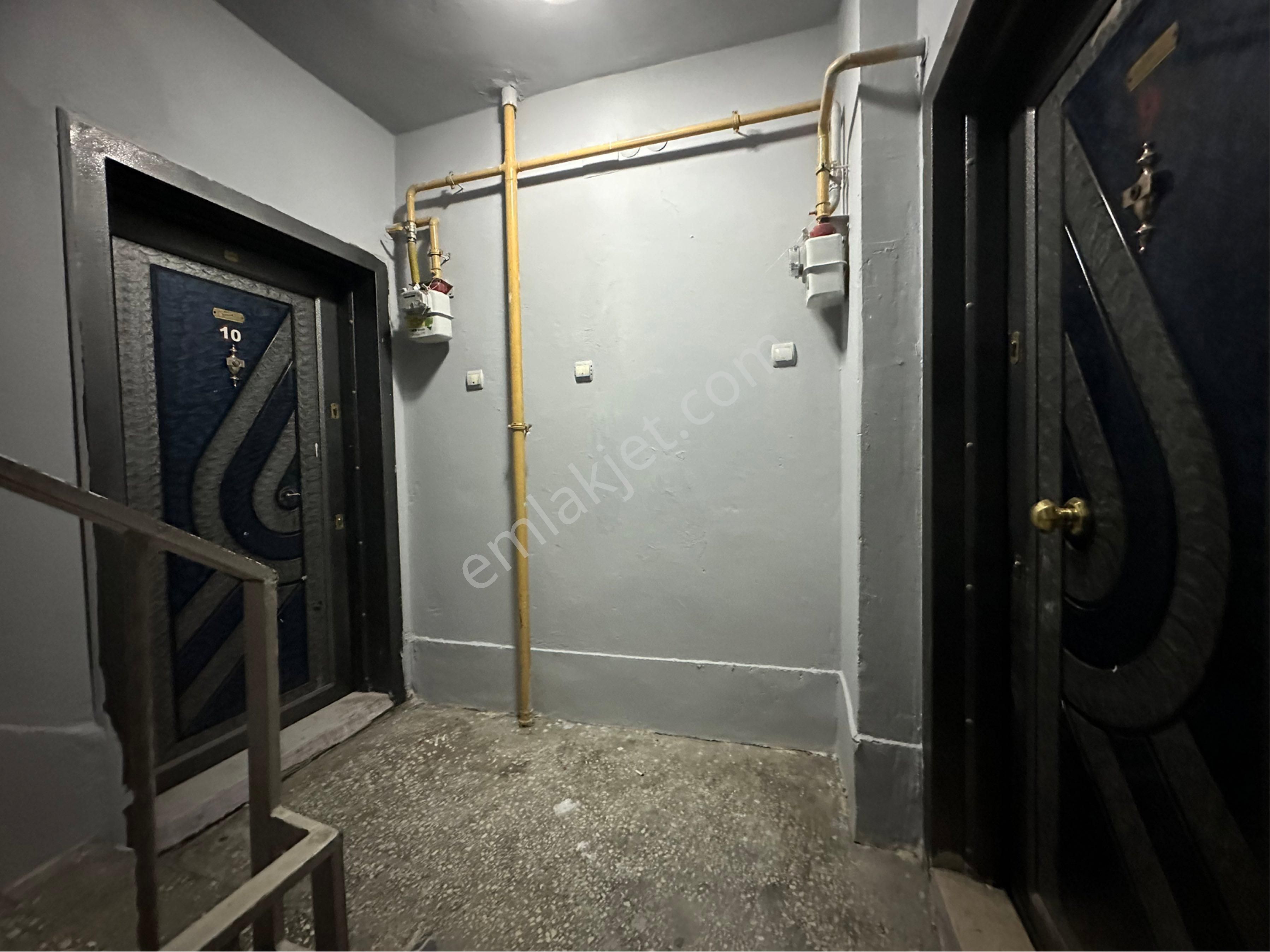 Elazığ Merkezde Anacaddede Satılık Bina - Görsel 21