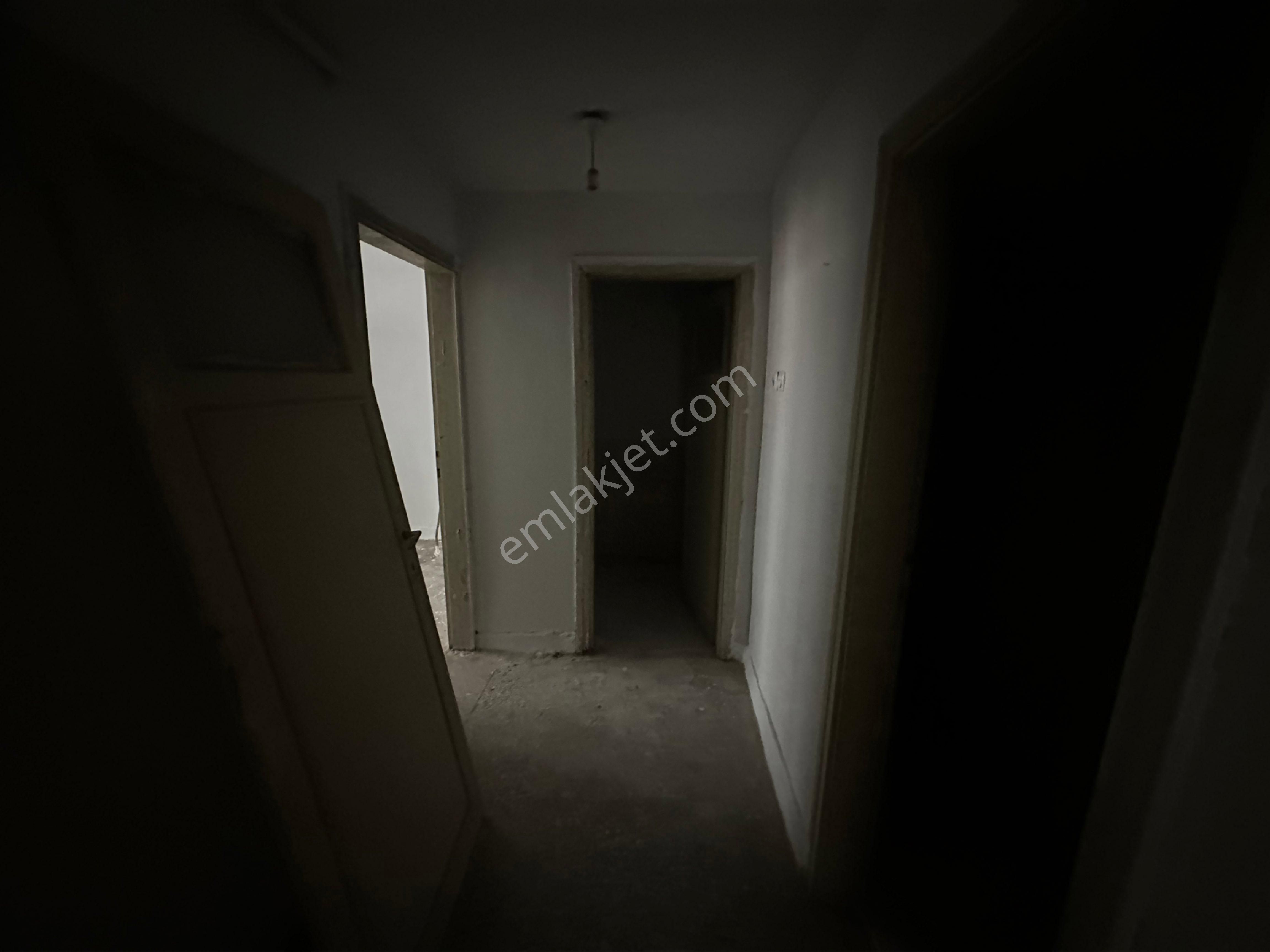 Elazığ Merkezde Anacaddede Satılık Bina - Görsel 3