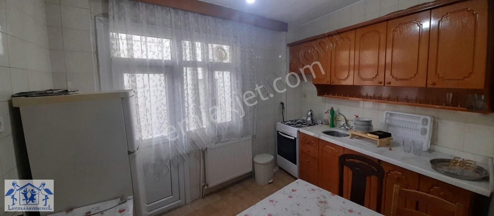 Kaynarca Aydınlı Yolu E5 Yanı Eşyalı 2+1 Arakat Daire