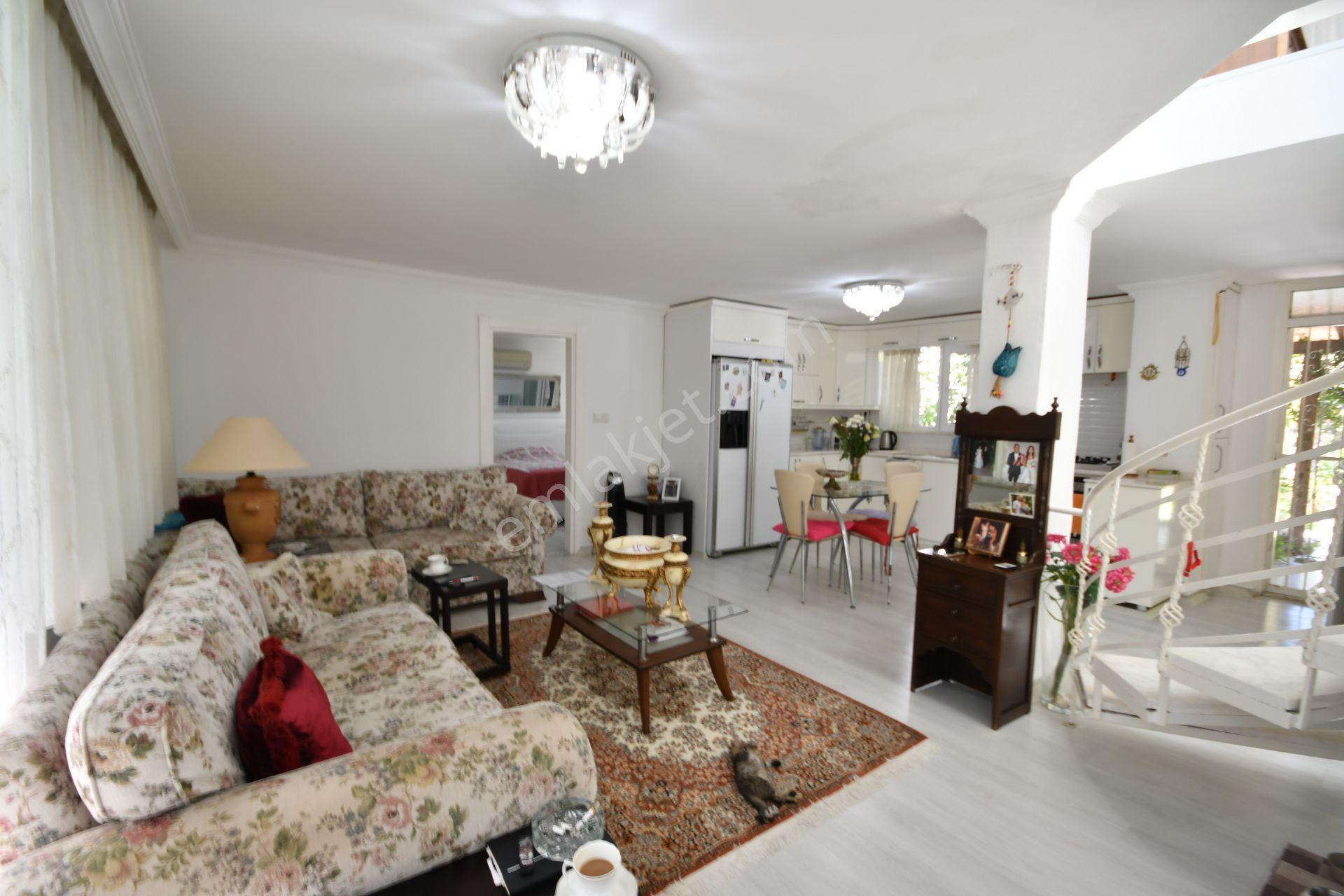 Ato Tatil Sitesi'nde Full Eşyalı Satılık Tripleks Villa - Görsel 12