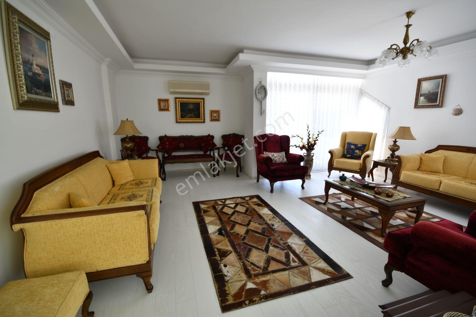 Ato Tatil Sitesi'nde Full Eşyalı Satılık Tripleks Villa - Görsel 25