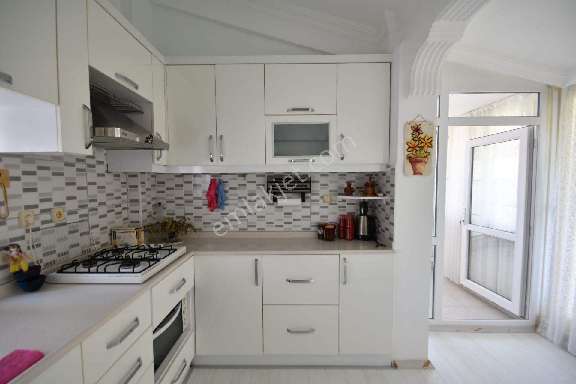 Ato Tatil Sitesi'nde Full Eşyalı Satılık Tripleks Villa - Görsel 22