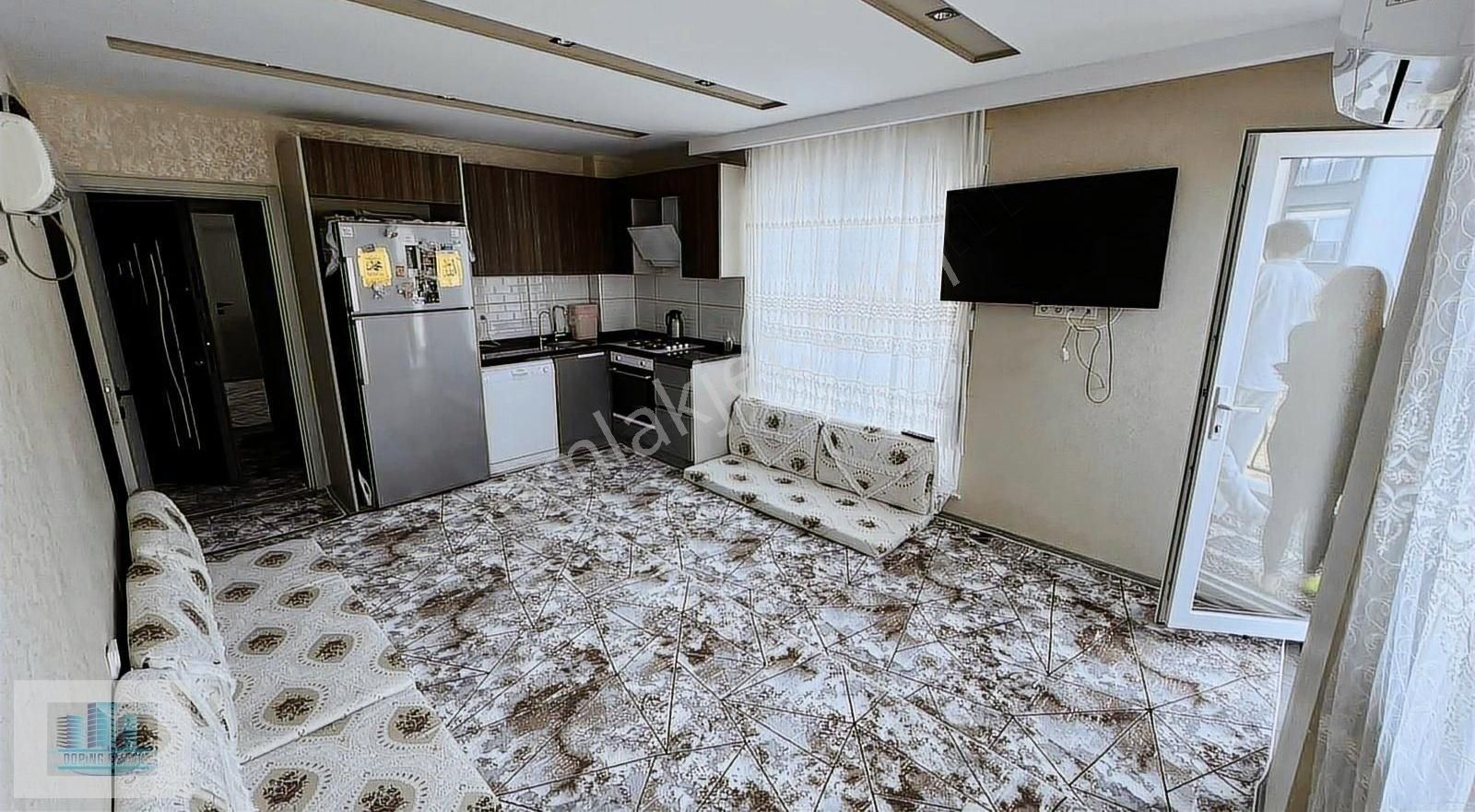 Ebeveyn Banyolu Çift Balkonlu 2+1 Genişliğinde 1+1 Satılık Daire