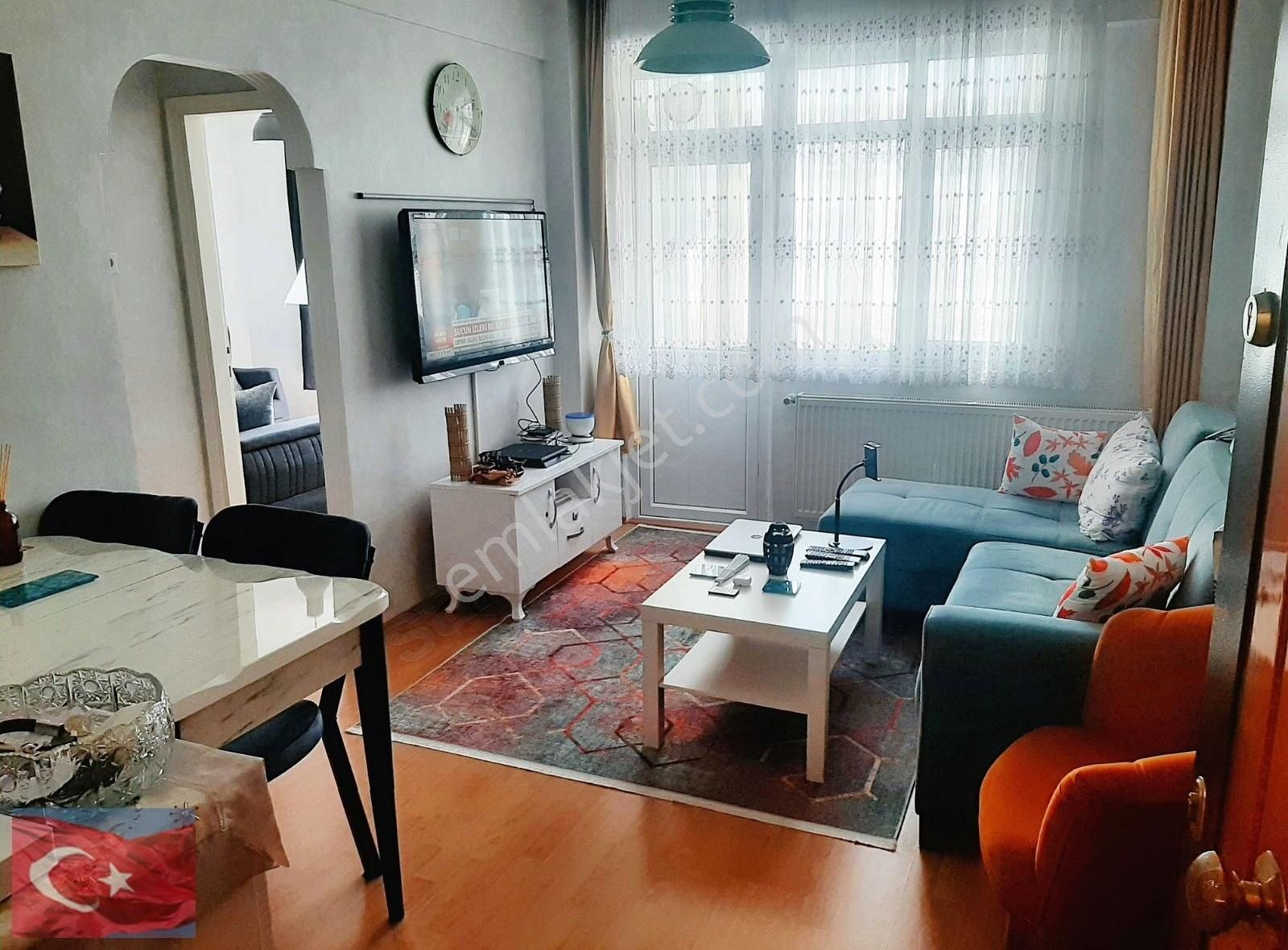Kocamustafapaşa İlkmektep Sokakta Satılık Daire