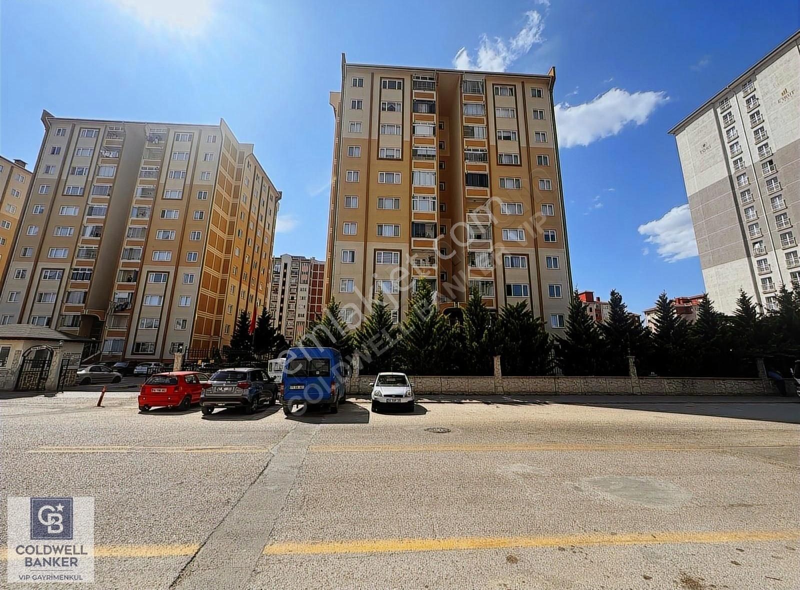 Altınevler Duru Sitesinde Bakımlı Temiz Geniş 3+1 Kiralık Daire