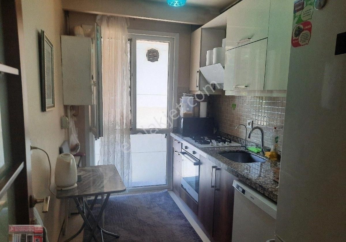 Kartal Petrolişte Tanrıverdi Gayrimenkulden Kiralık 2+1,daire