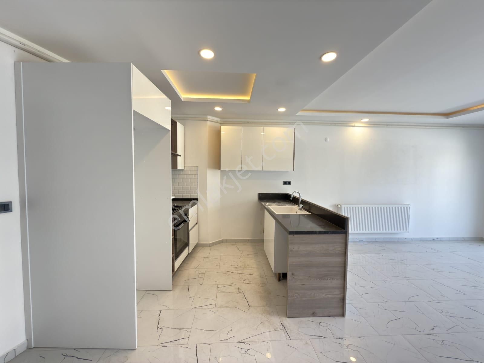 Kuşadası Havuzlu Kapalı Otoparklı Kaloriferli Ebeveyn Banyolu Sıfır 1+1 - Görsel 21