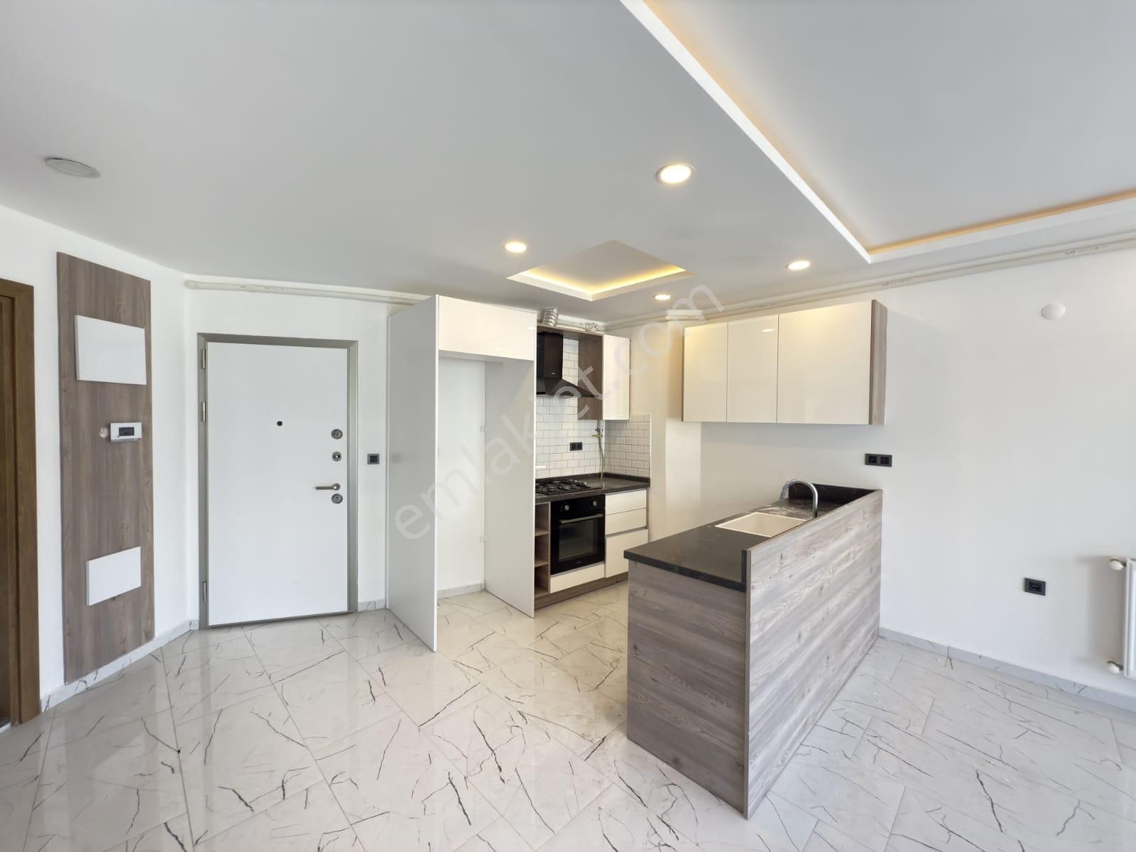 Kuşadası Havuzlu Kapalı Otoparklı Kaloriferli Ebeveyn Banyolu Sıfır 1+1 - Görsel 18