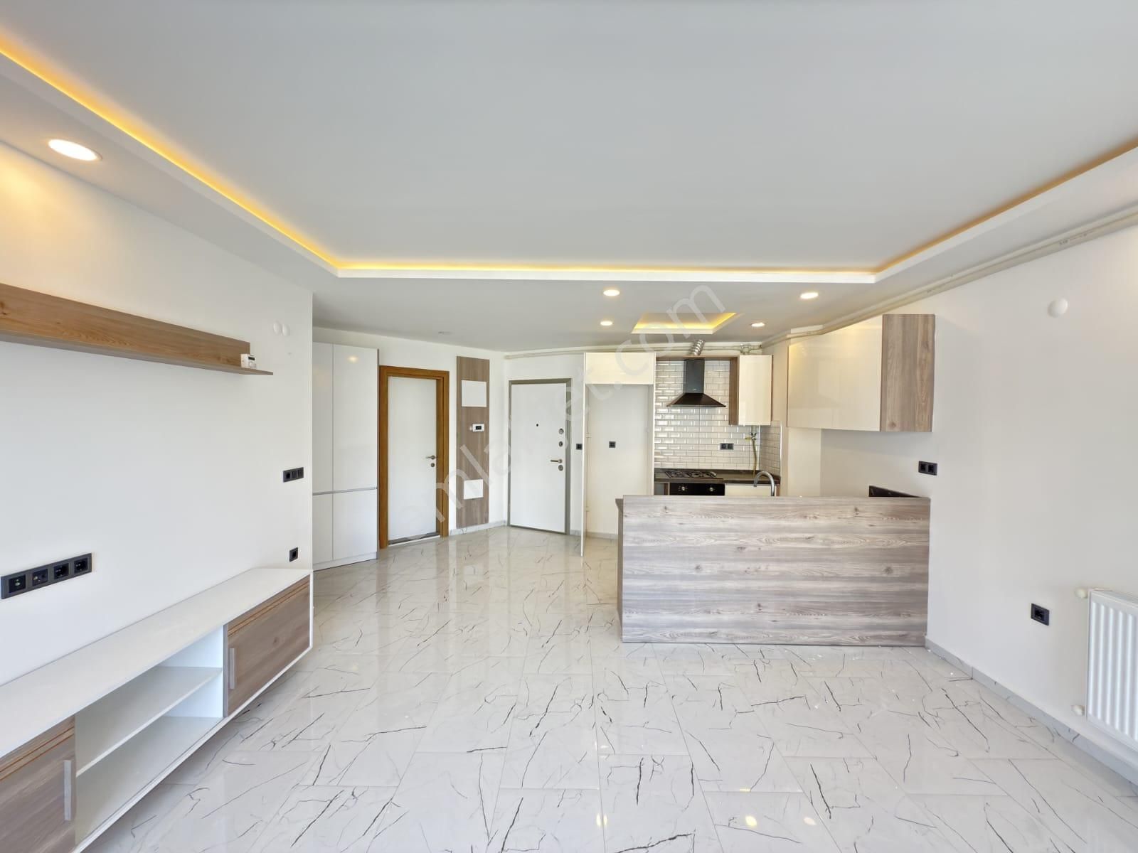 Kuşadası Havuzlu Kapalı Otoparklı Kaloriferli Ebeveyn Banyolu Sıfır 1+1 - Görsel 25