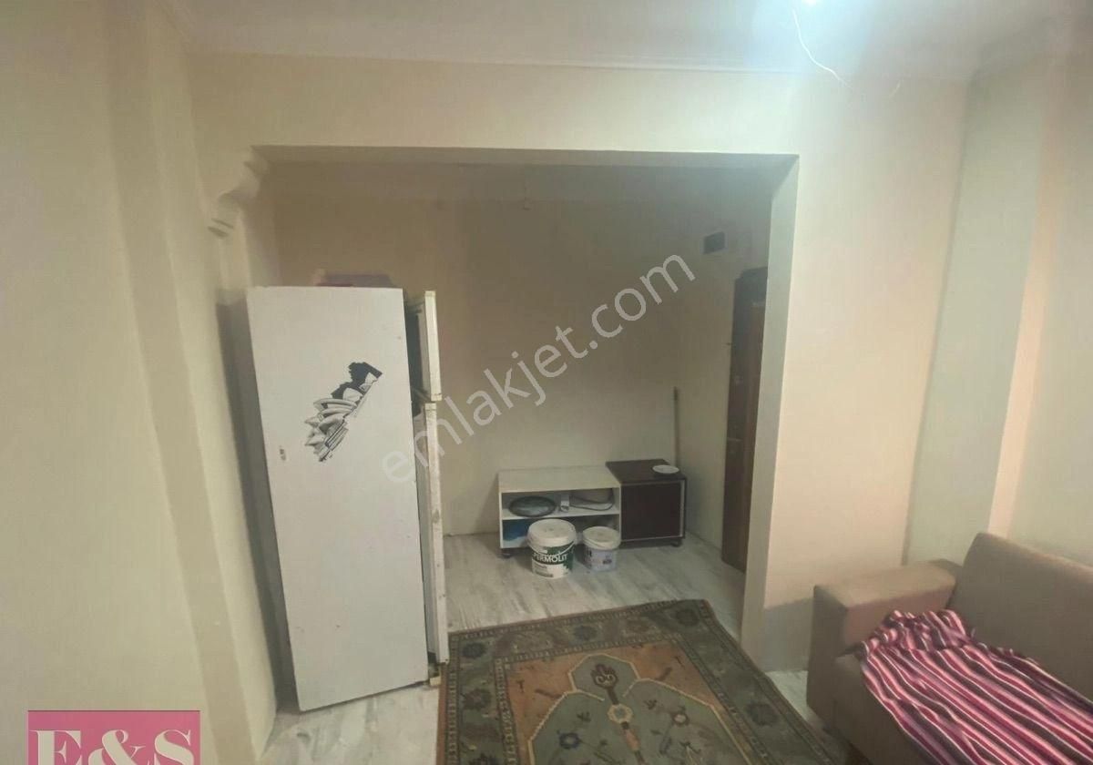 Es Gayrimenkul Yedikulede Eşyalı Kiralık Daire