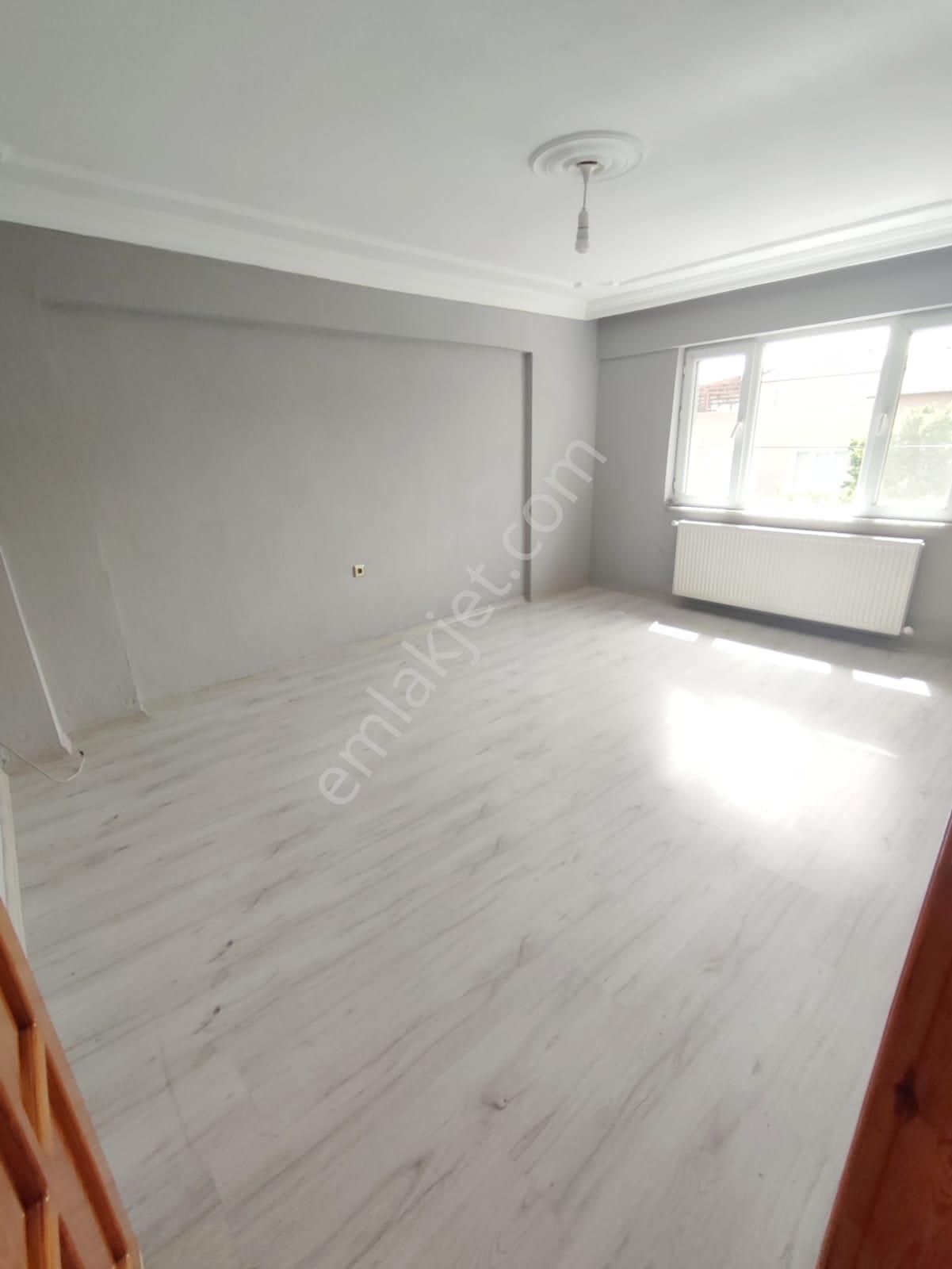 Üçevler'de Kiralık 2+1 Arakat Daire