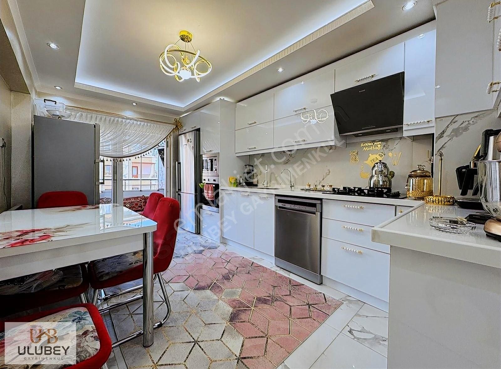 Ufuktepe'de Cadde Üzeri Full Yapılı Ön Cephe Arakat 3+1 Daire