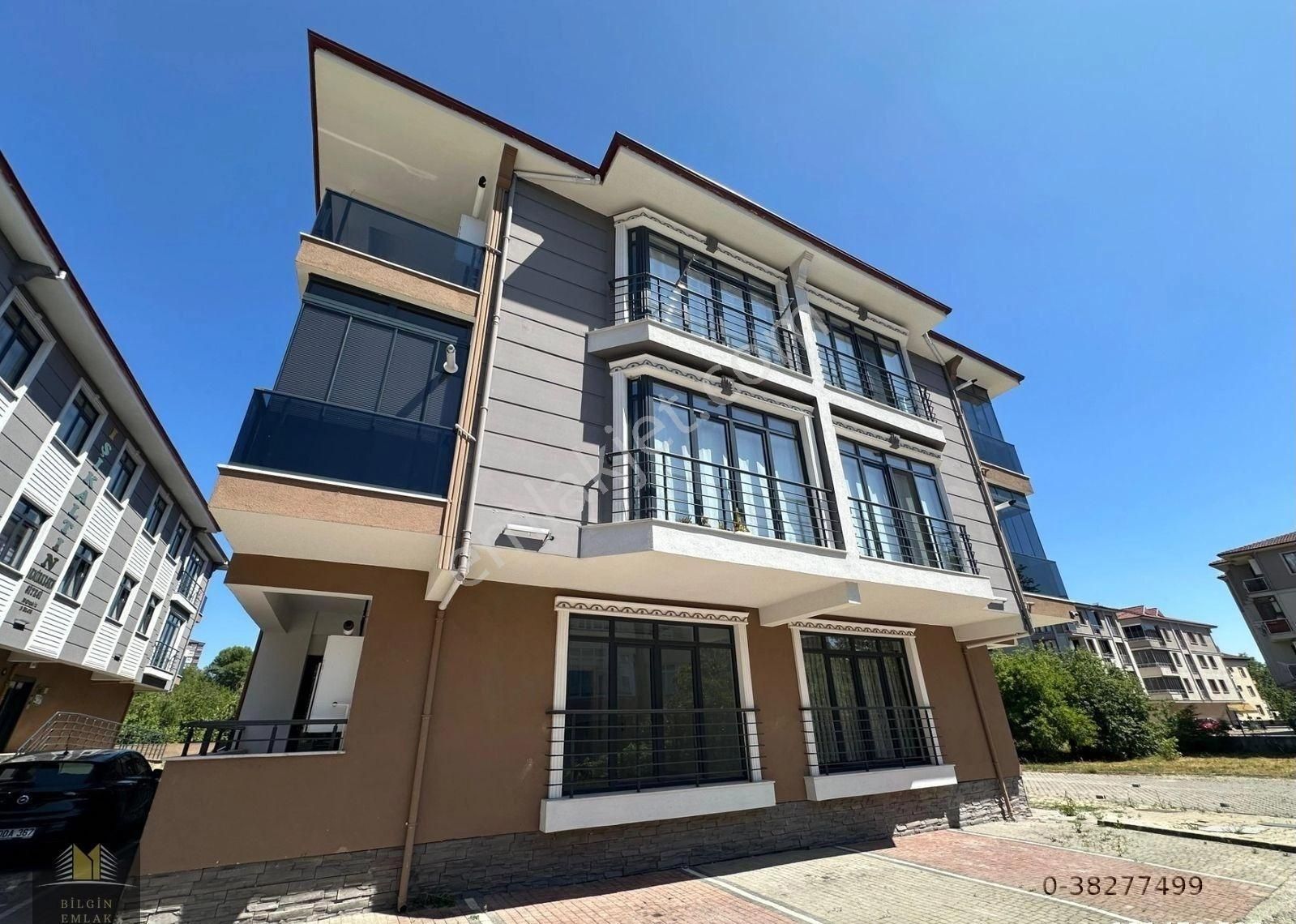 Bilgin Emlaktan Merkezi Konumda Kaynarcada 2+1 Kullanışlı Satılık Daire
