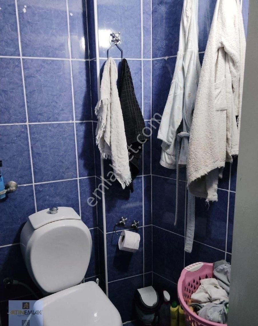 Satılık 3 Katlı Müstakil Ev - Görsel 2