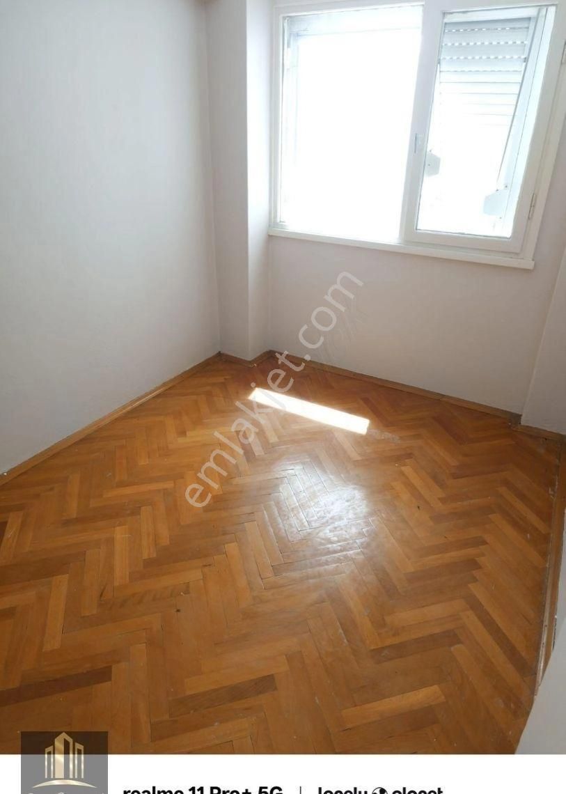 Alsancak'ta Mevki Yerde Satılık 2+1 Daire - Görsel 13