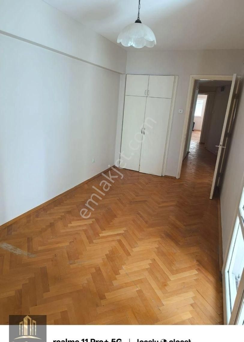 Alsancak'ta Mevki Yerde Satılık 2+1 Daire - Görsel 14