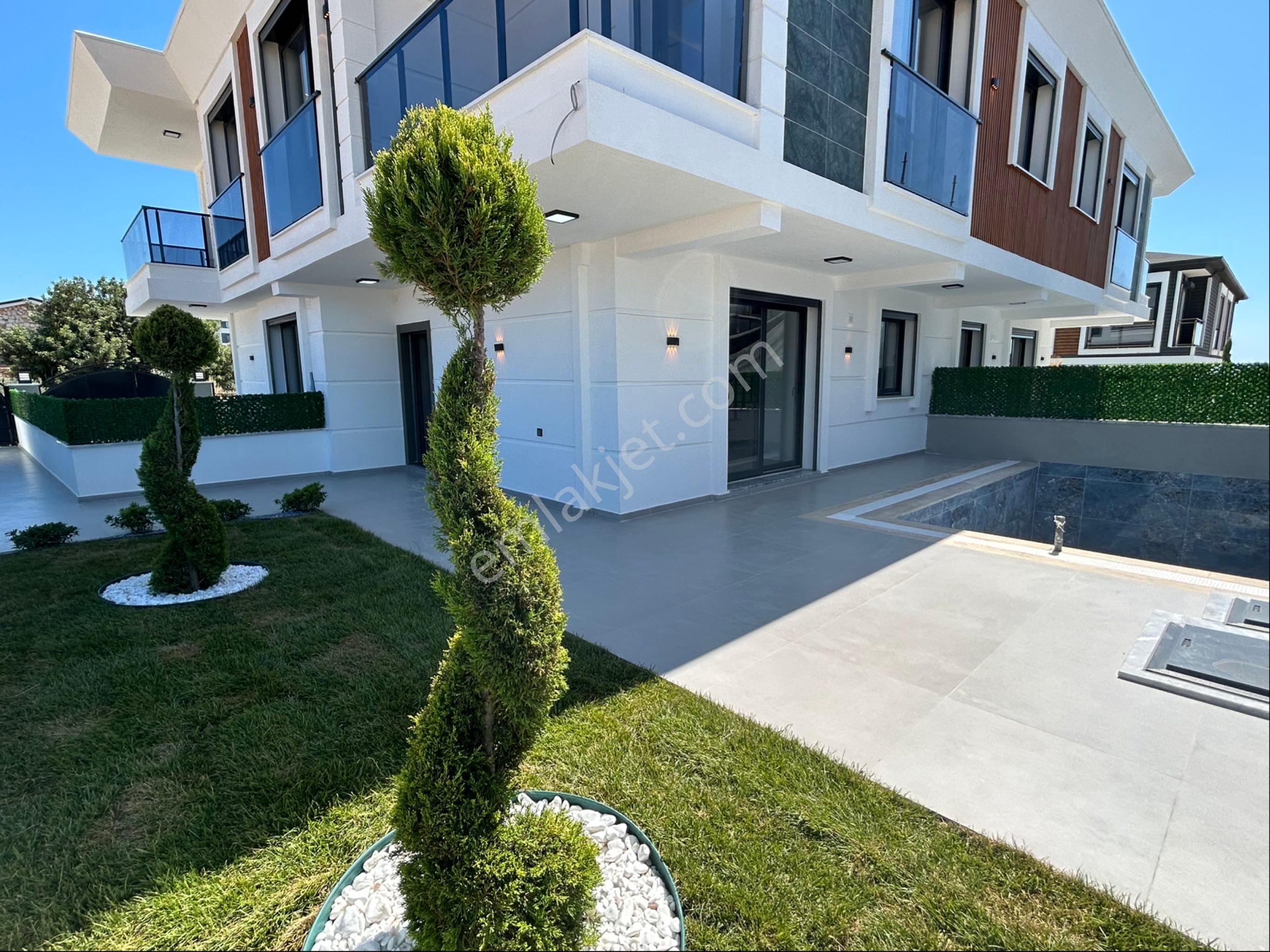 Didimde Havuzlu 3+1 Villa - Görsel 9