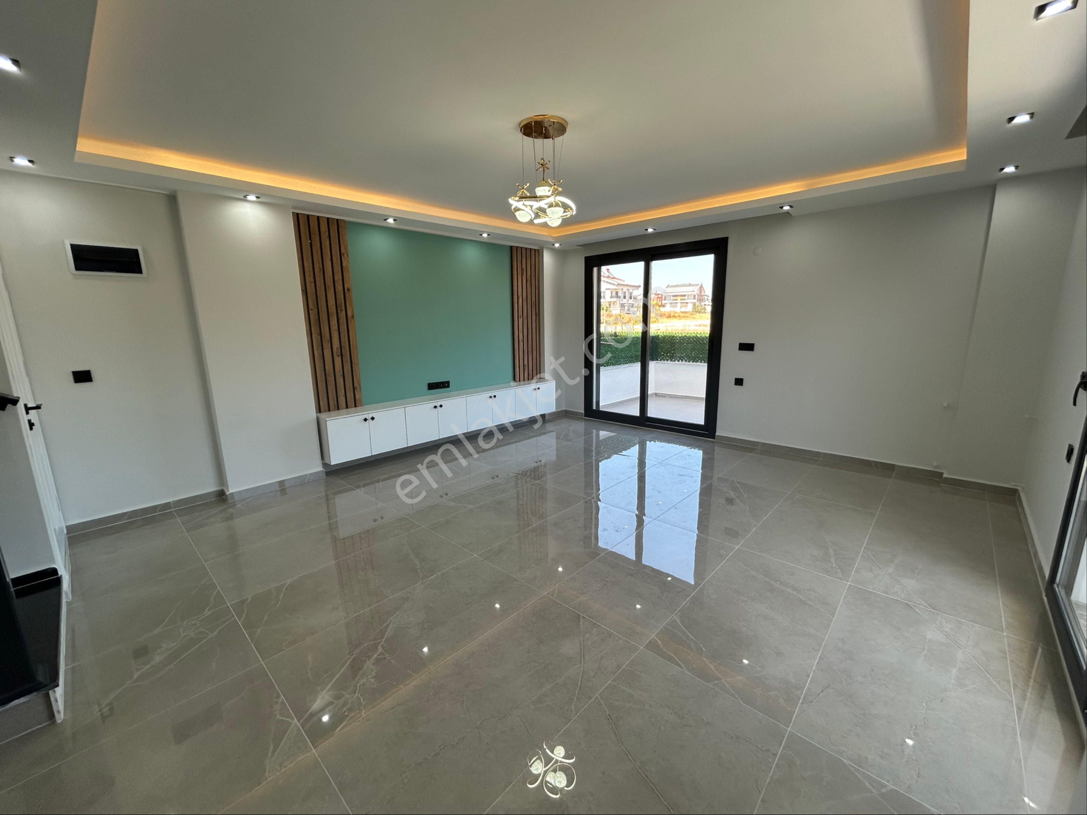 Didimde Havuzlu 3+1 Villa - Görsel 13