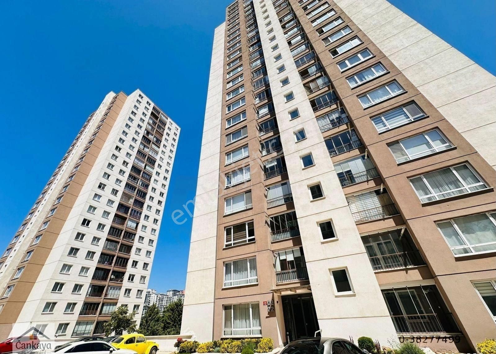 Çankayadan 24 Saat Güvenlikli Park Vadi Evlerinde Dikmen Vadi Manzaralı Orta Katta 3+1 Asansörlü