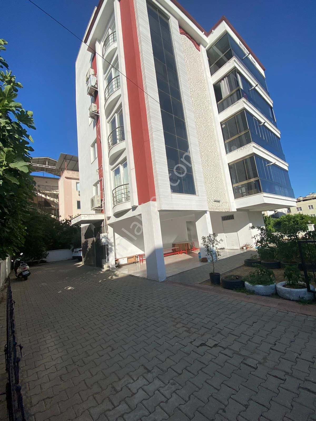 Zafer Mahallesinde Site İçi Kiralık Daire